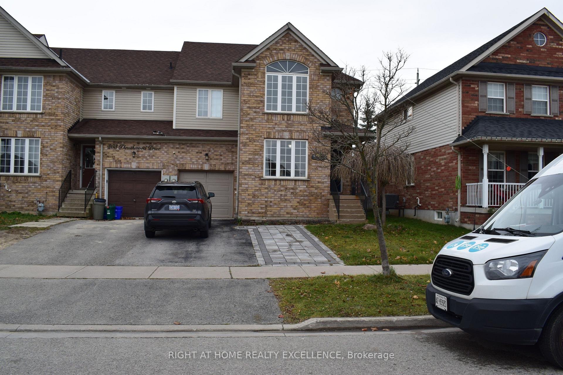 Photo 1 of 205 Thrushwood Drive, Barrie, 400 West — HOMEH