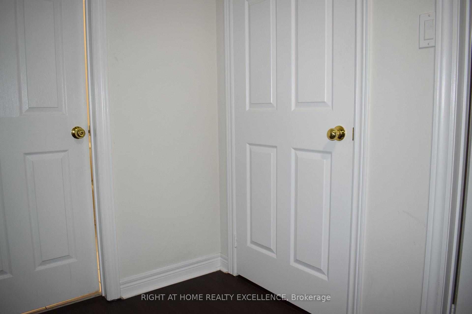 Photo 26 of 205 Thrushwood Drive, Barrie, 400 West — HOMEH