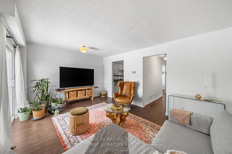 Photo 10 of 2 Stephen Avenue, Clarington, Courtice — HOMEH