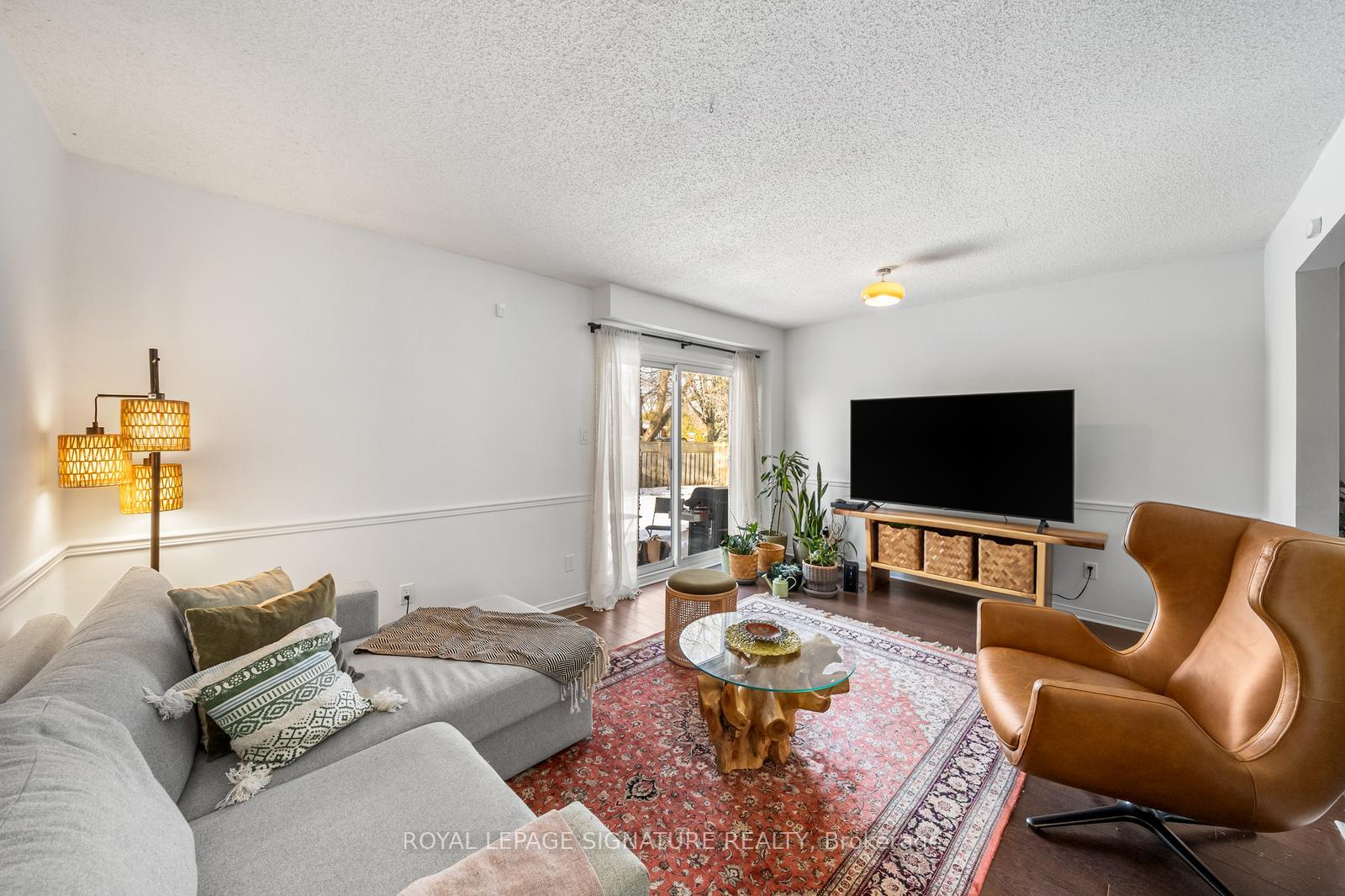 Photo 11 of 2 Stephen Avenue, Clarington, Courtice — HOMEH
