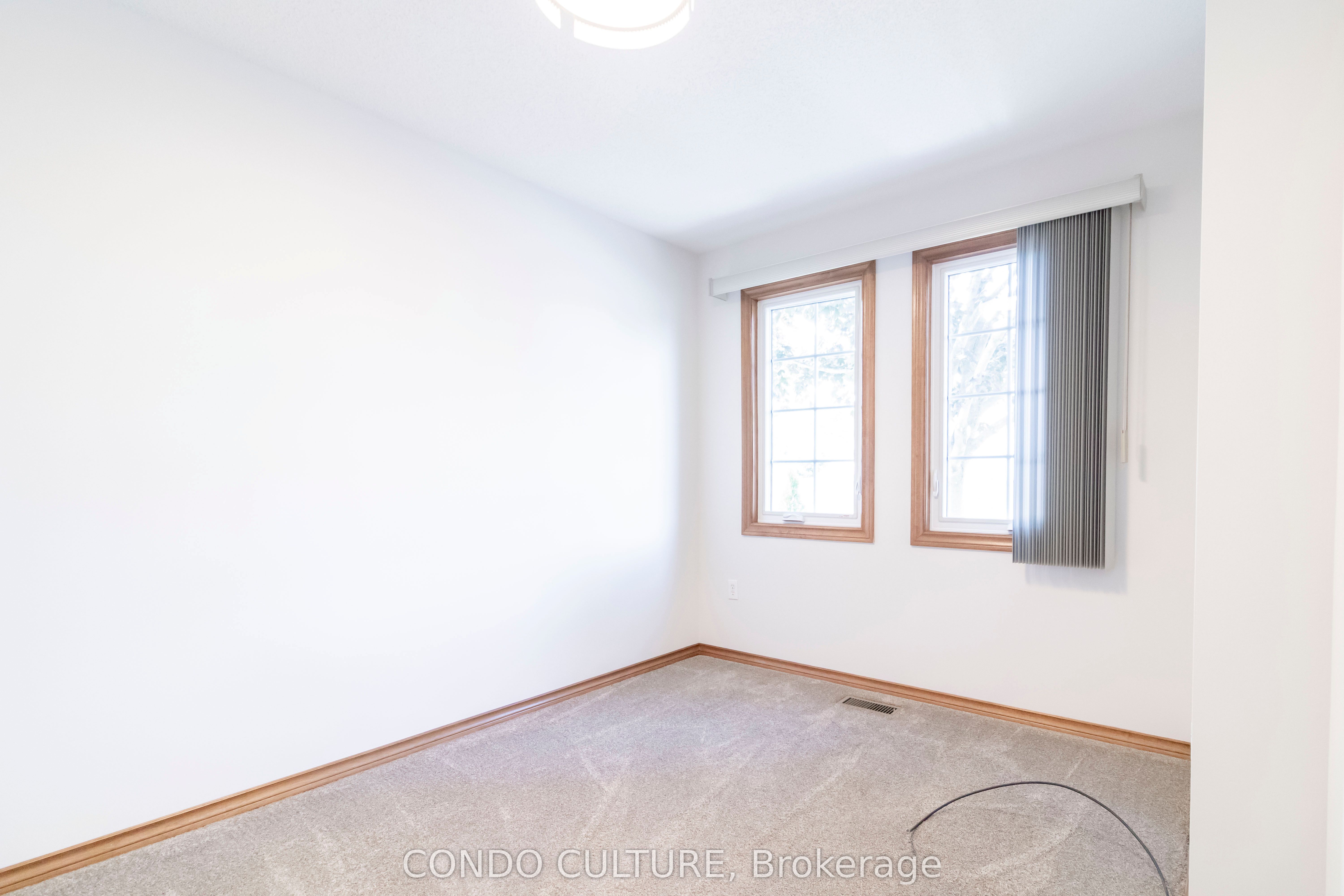 Photo 70 of Unit 2, 60 Whitlaw Way, Brant, Paris — HOMEH