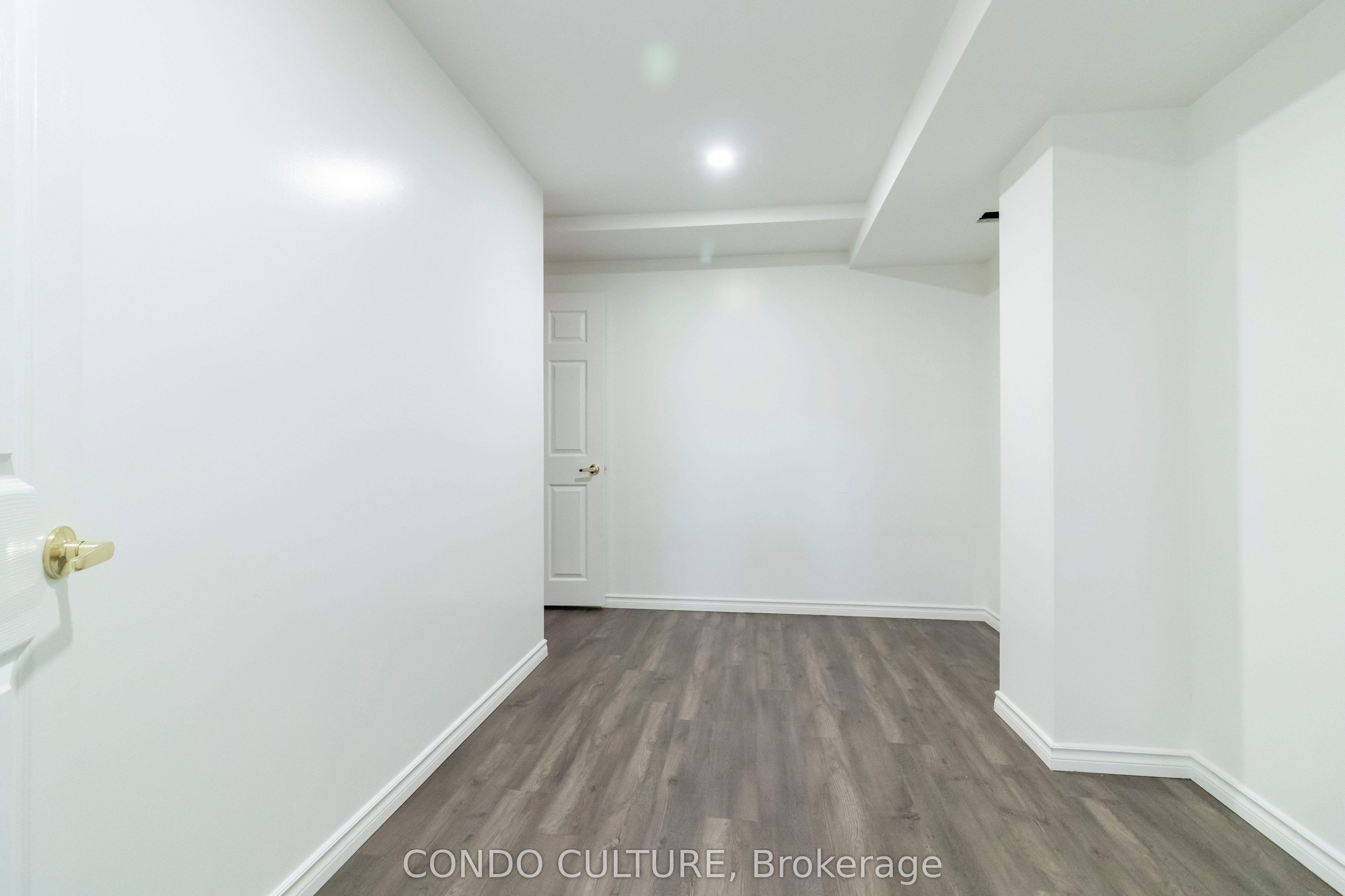 Photo 79 of Unit 2, 60 Whitlaw Way, Brant, Paris — HOMEH