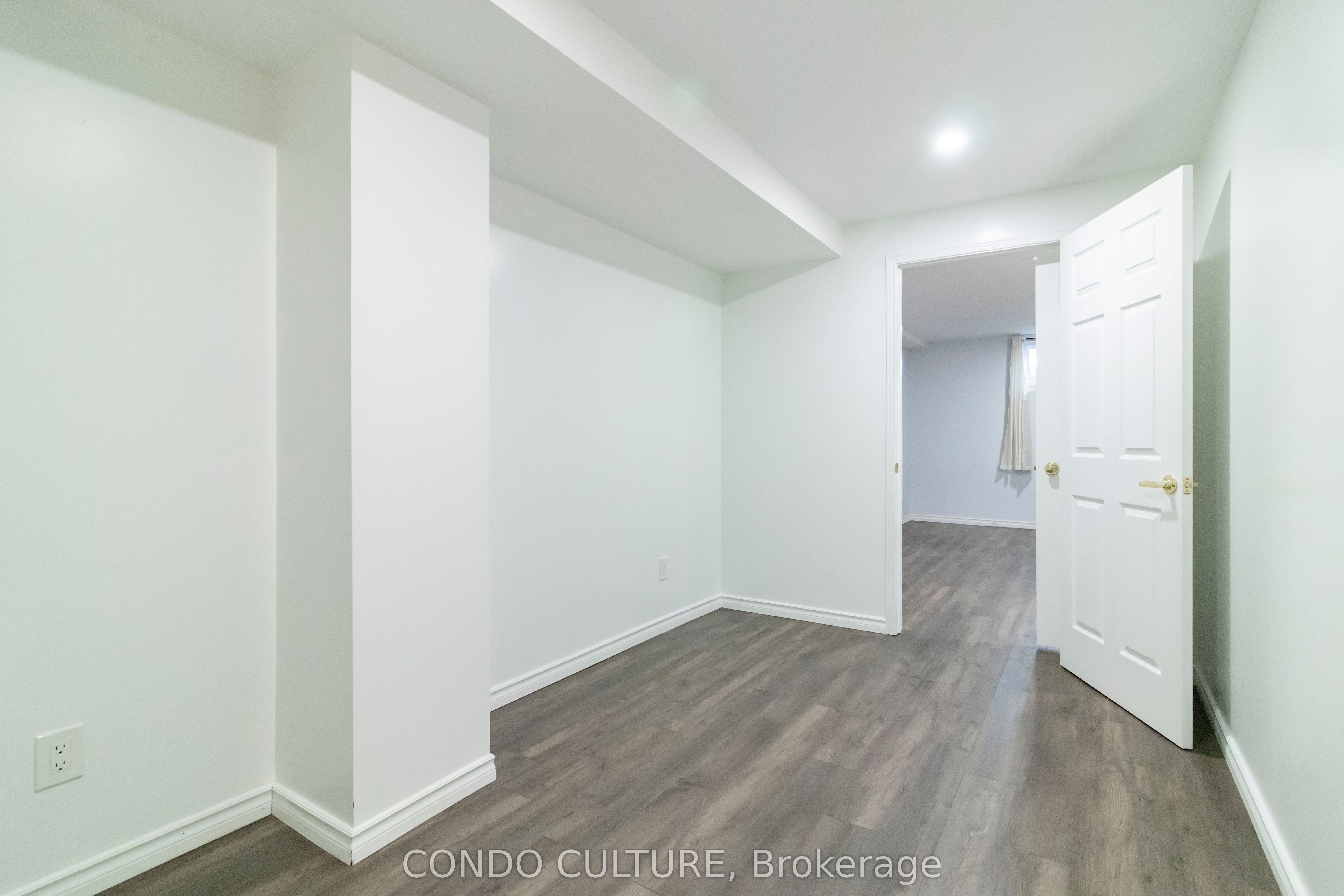 Photo 78 of Unit 2, 60 Whitlaw Way, Brant, Paris — HOMEH