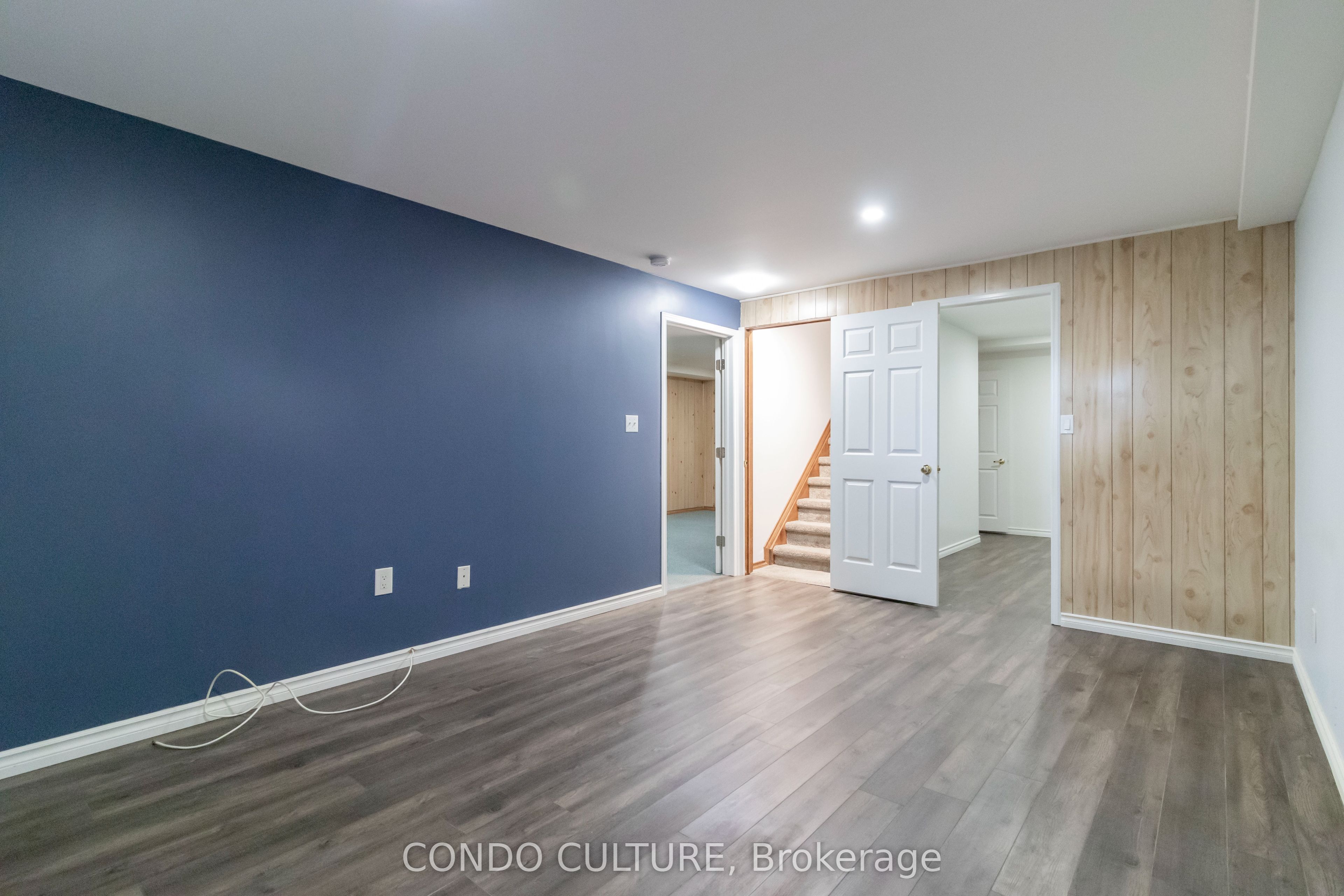 Photo 75 of Unit 2, 60 Whitlaw Way, Brant, Paris — HOMEH