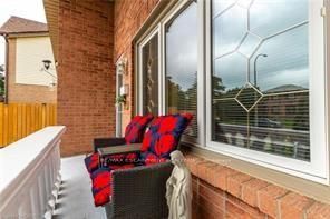Photo 45 of 5 Twinoaks Crescent, Hamilton, Stoney Creek Mountain — HOMEH