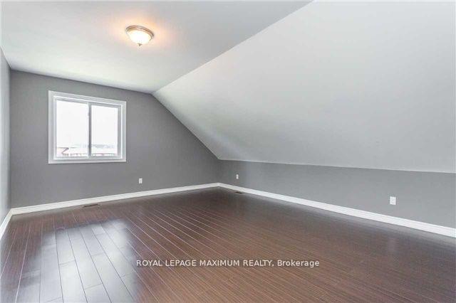 Photo 8 of 41 Gowan Street, Barrie, Allandale — HOMEH