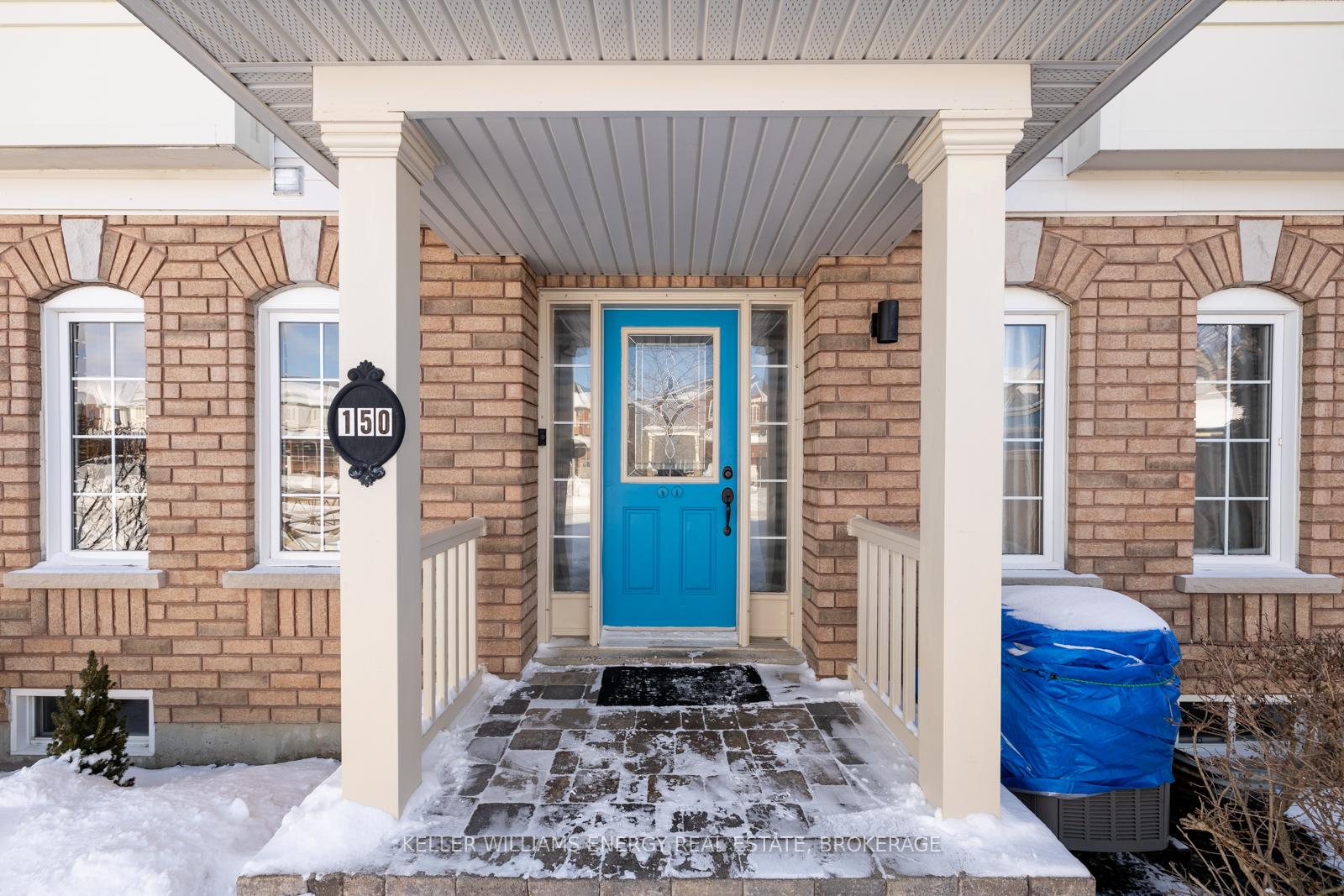Photo 4 of 150 Courvier Crescent, Clarington, Bowmanville — HOMEH