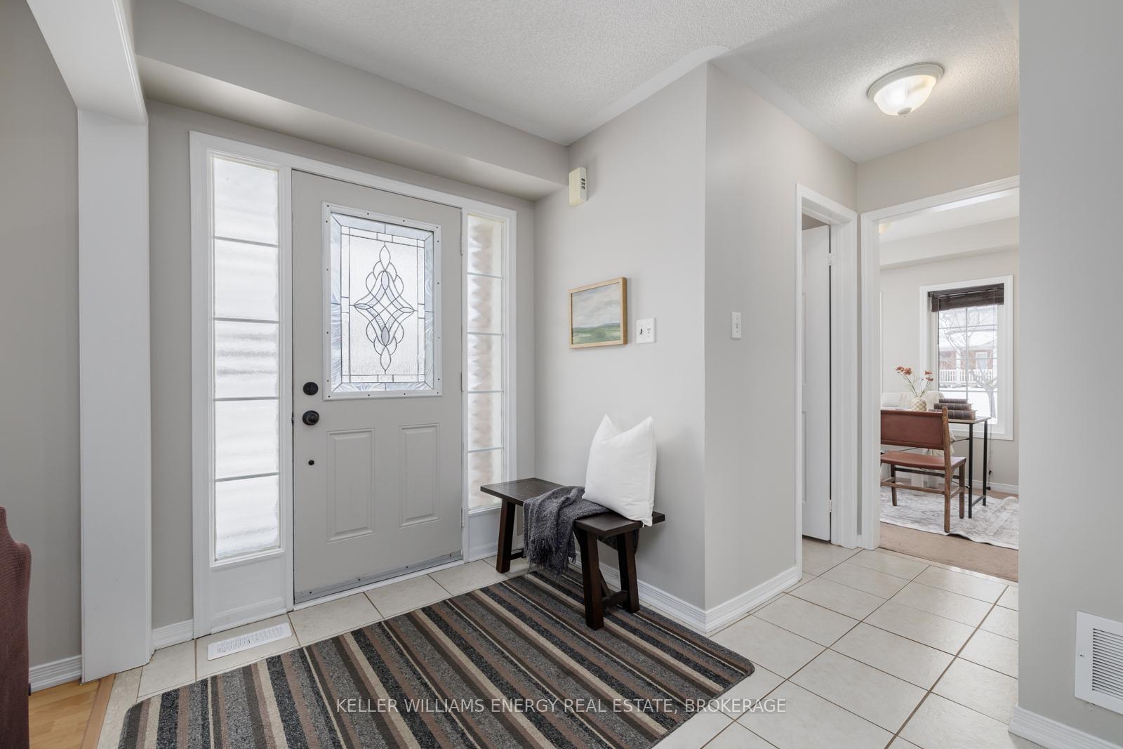 Photo 6 of 150 Courvier Crescent, Clarington, Bowmanville — HOMEH