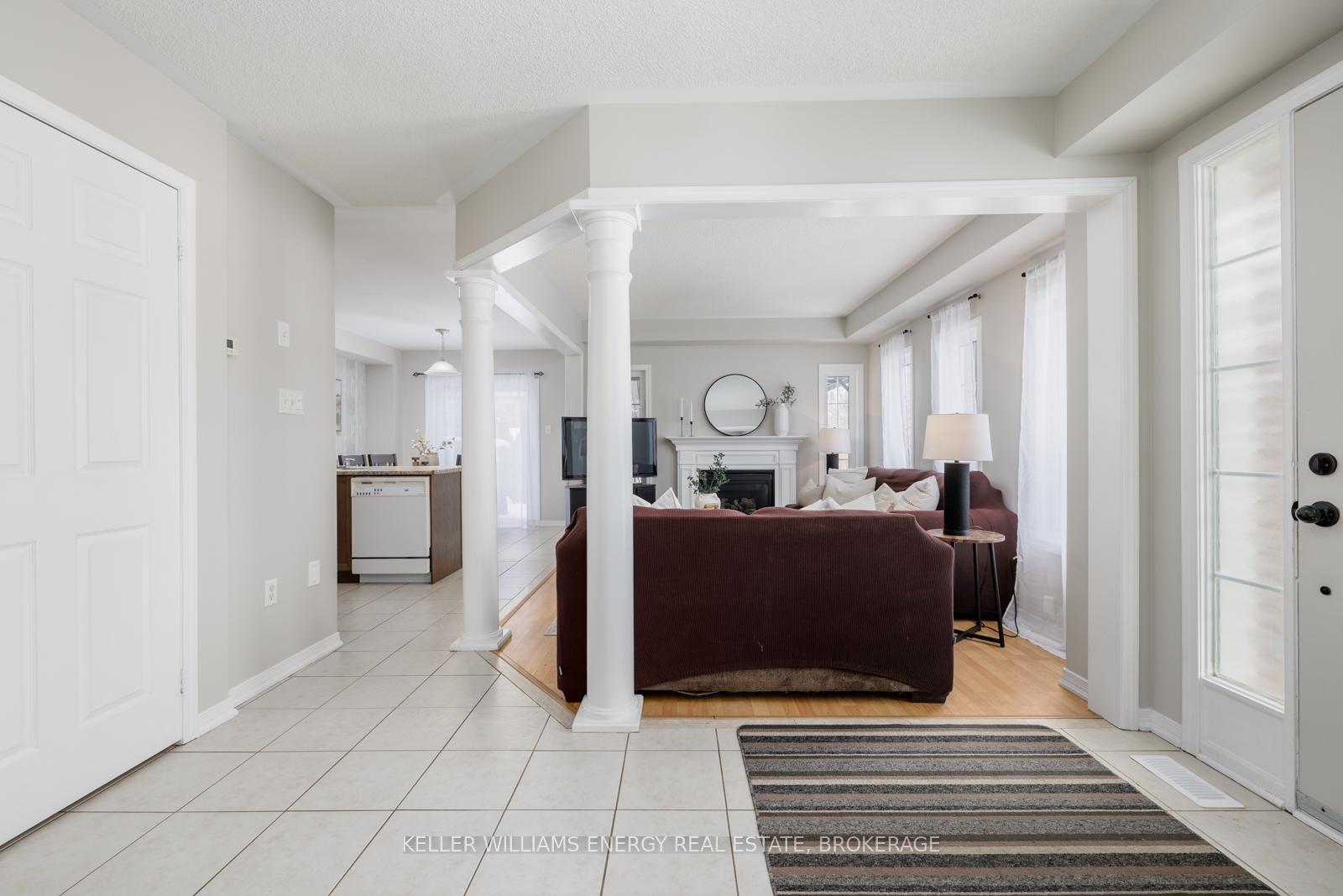 Photo 7 of 150 Courvier Crescent, Clarington, Bowmanville — HOMEH