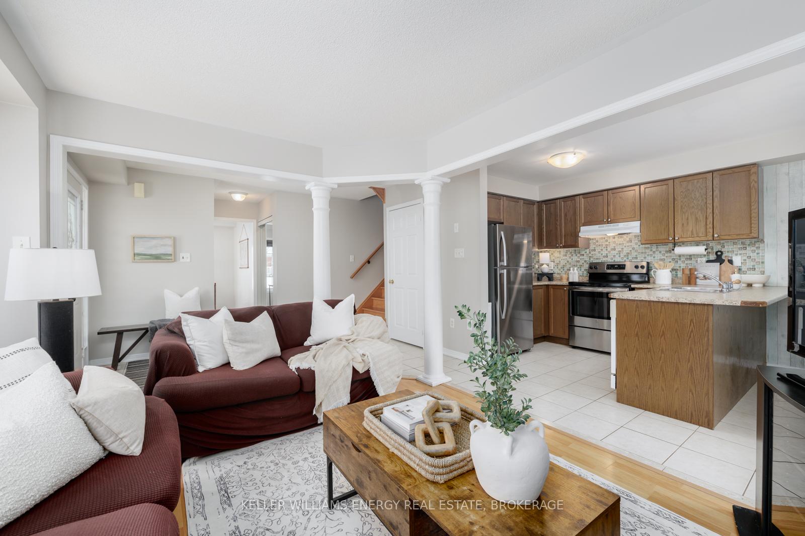 Photo 11 of 150 Courvier Crescent, Clarington, Bowmanville — HOMEH
