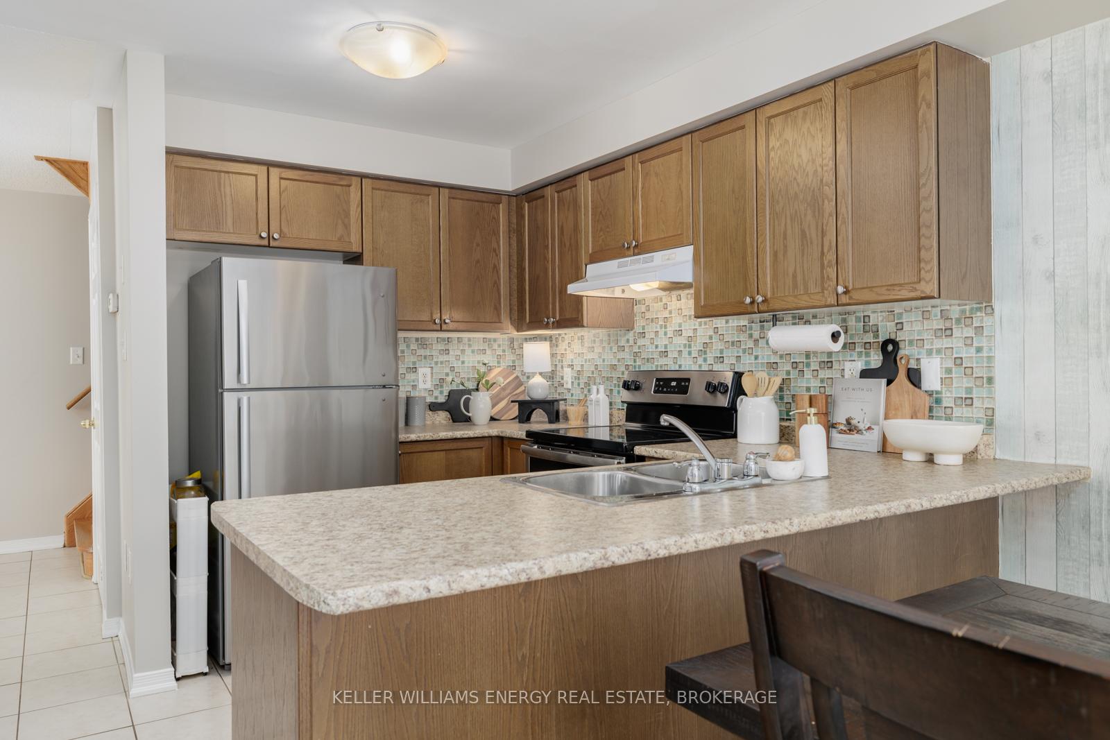 Photo 15 of 150 Courvier Crescent, Clarington, Bowmanville — HOMEH