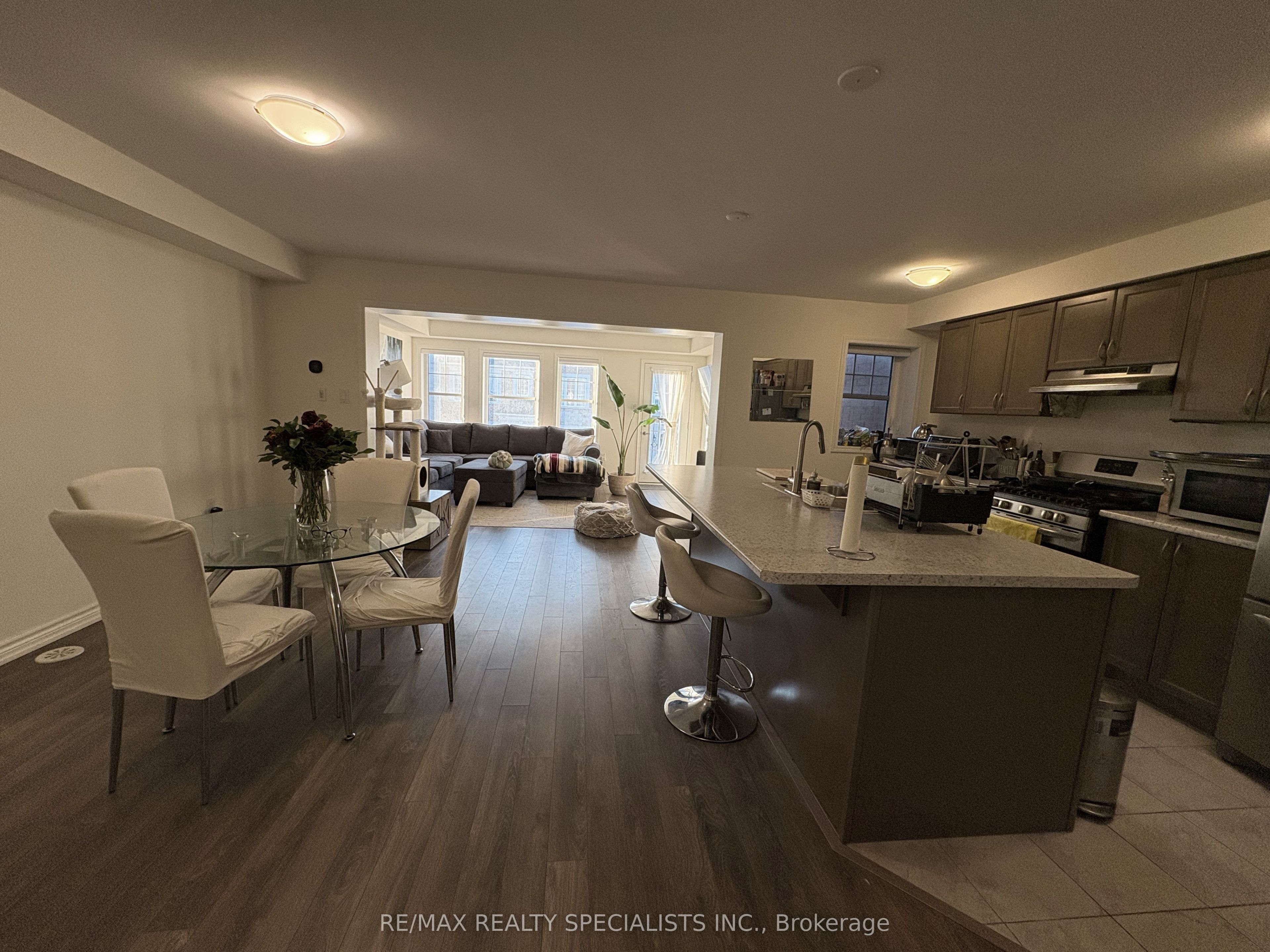 Photo 20 of 522 Buckeye Court, Milton, Cobban — HOMEH