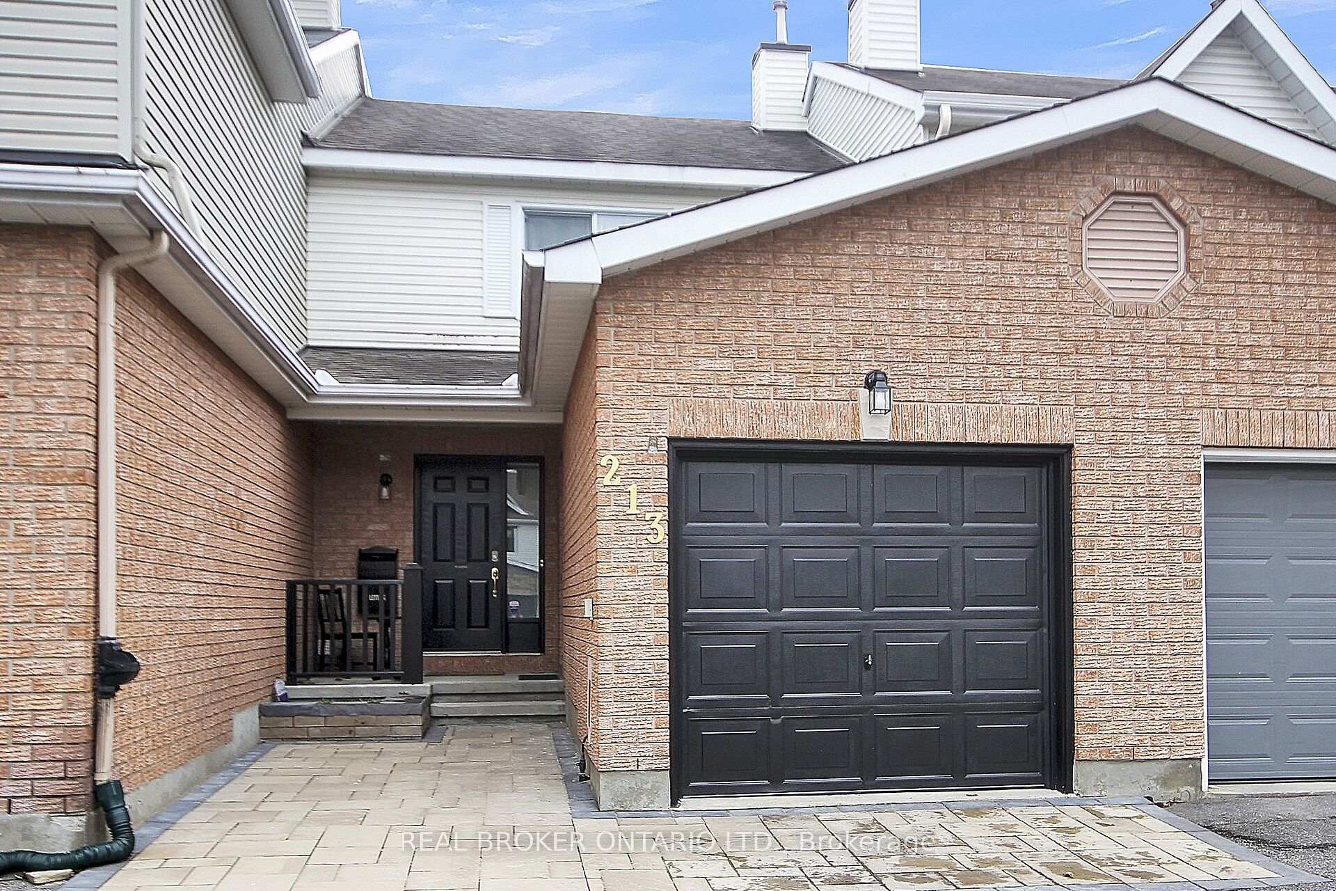 Photo 2 of 213 Markland Crescent, Ottawa, Barrhaven East — HOMEH