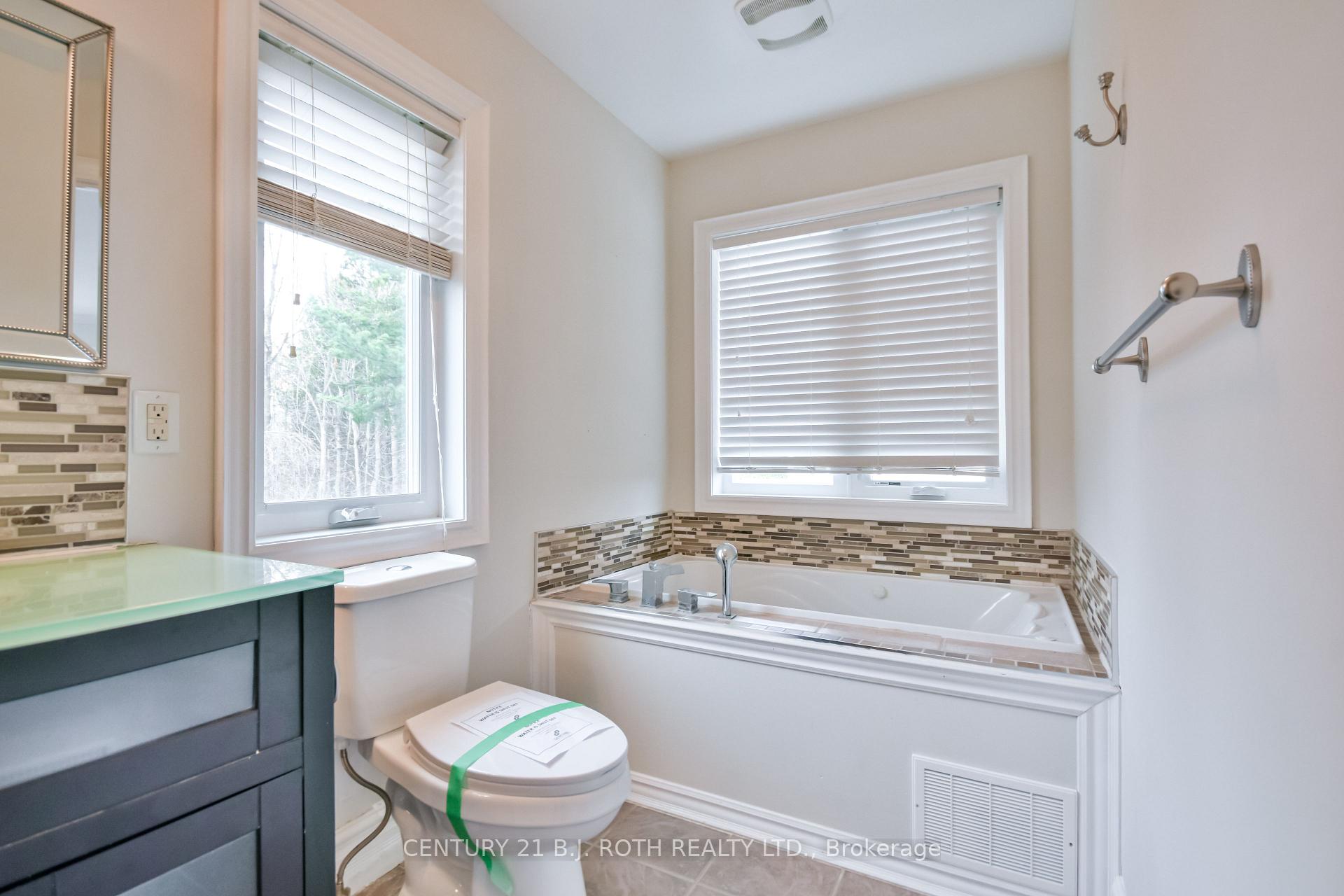 Photo 19 of 16 Gray Lane, Barrie, South Shore — HOMEH