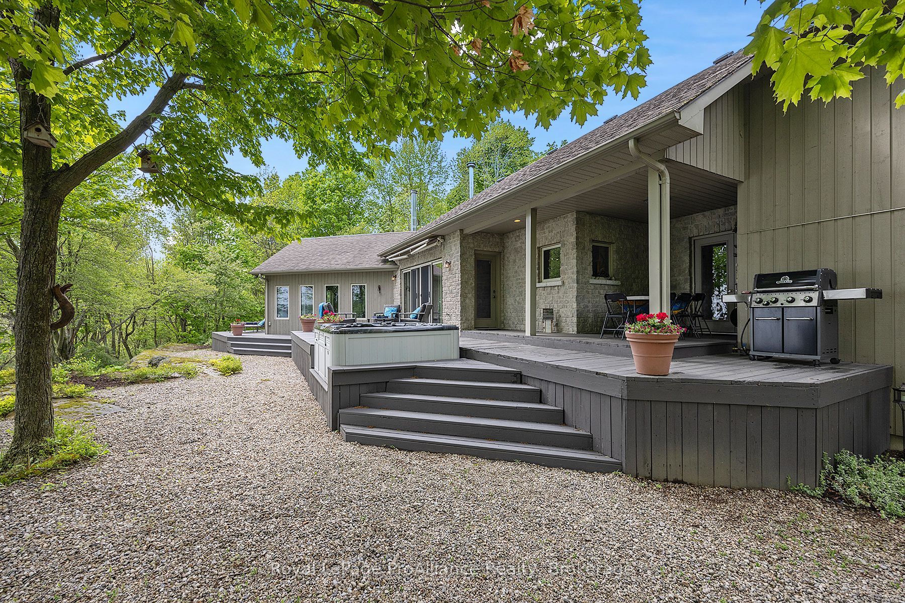 Photo 10 of 2771 Bear Creek Road, Frontenac, Frontenac South — HOMEH