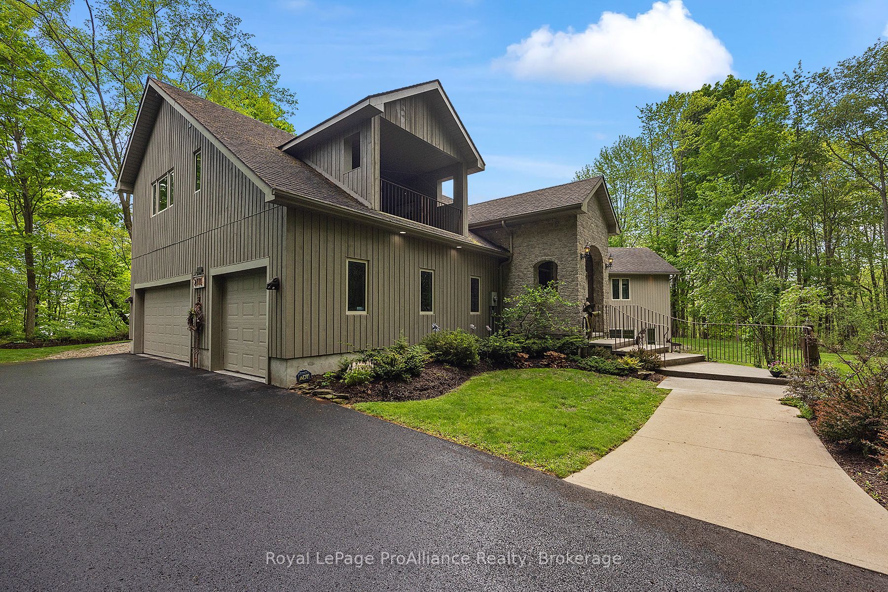 Photo 9 of 2771 Bear Creek Road, Frontenac, Frontenac South — HOMEH