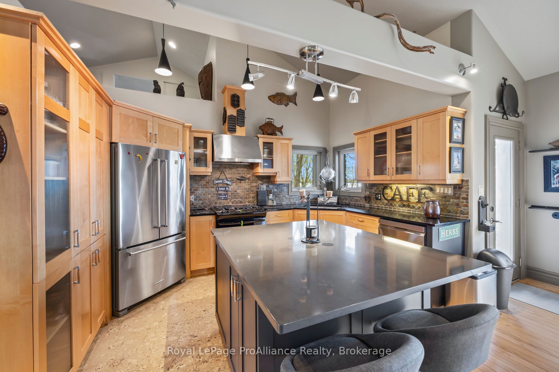 Photo 36 of 2771 Bear Creek Road, Frontenac, Frontenac South — HOMEH