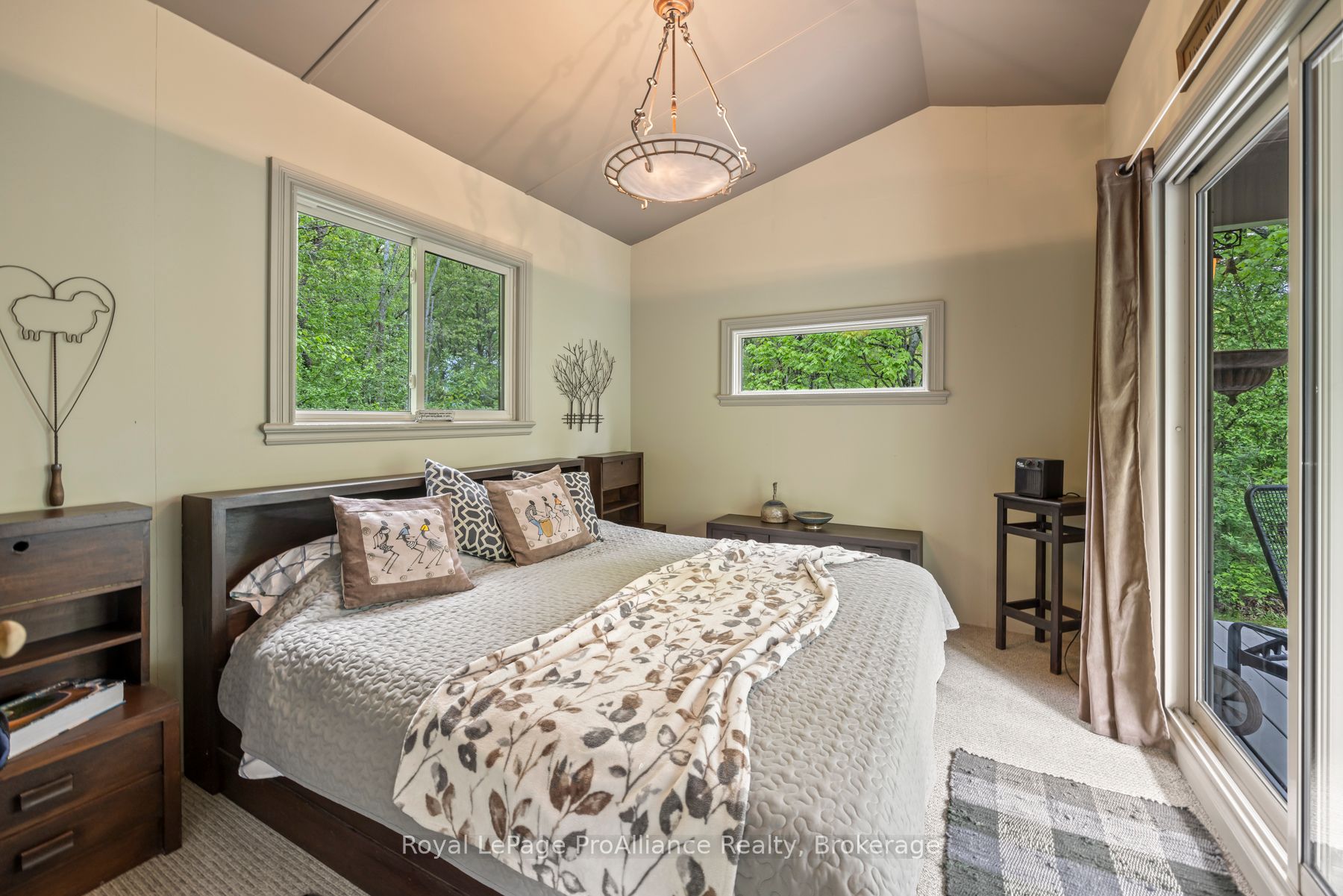 Photo 28 of 2771 Bear Creek Road, Frontenac, Frontenac South — HOMEH