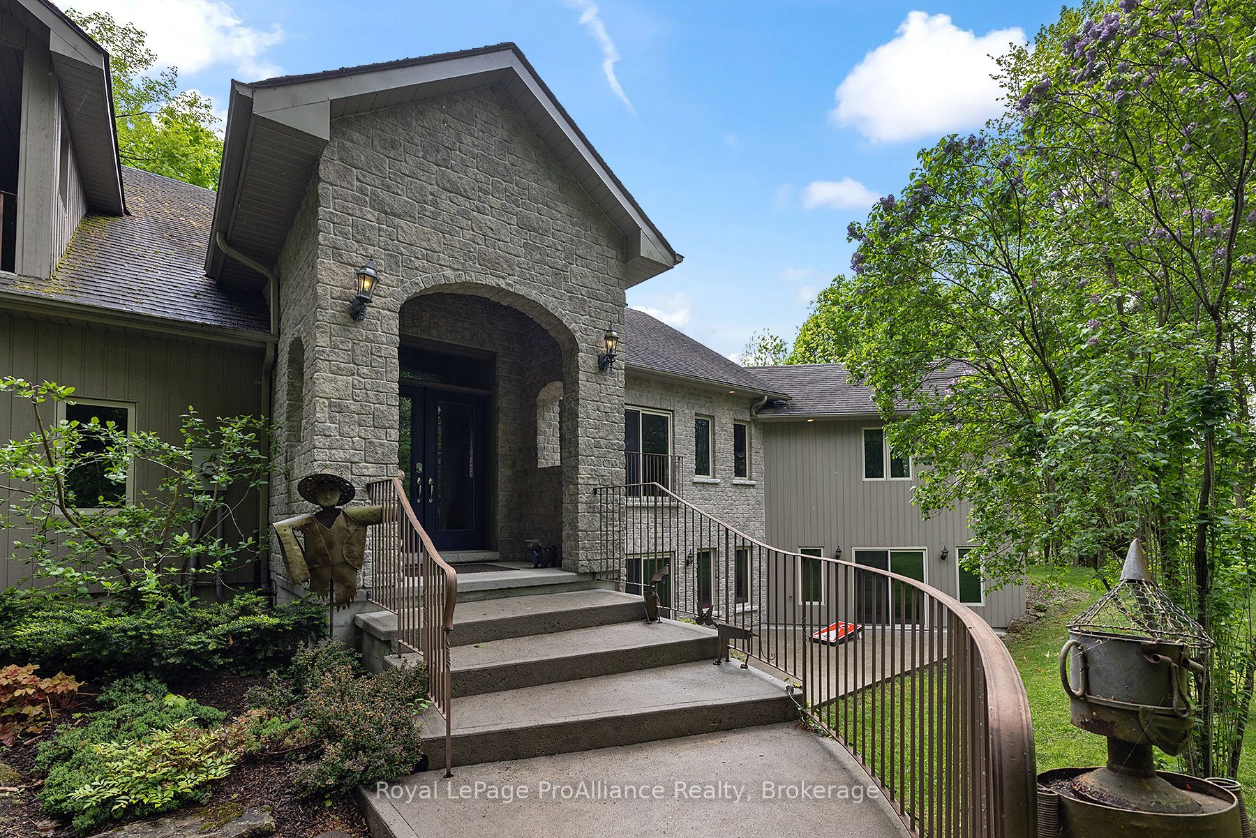 Photo 6 of 2771 Bear Creek Road, Frontenac, Frontenac South — HOMEH