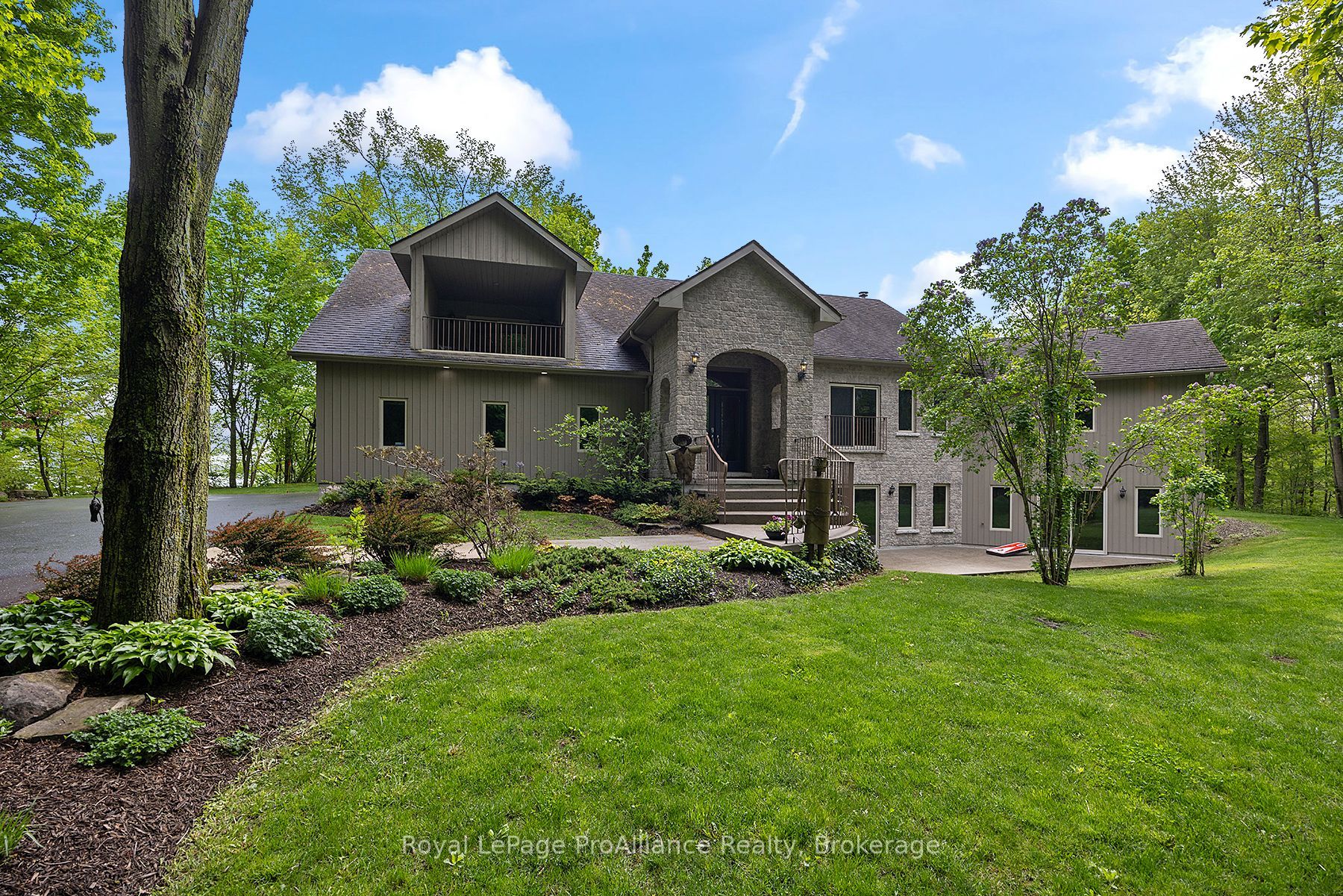 Photo 5 of 2771 Bear Creek Road, Frontenac, Frontenac South — HOMEH