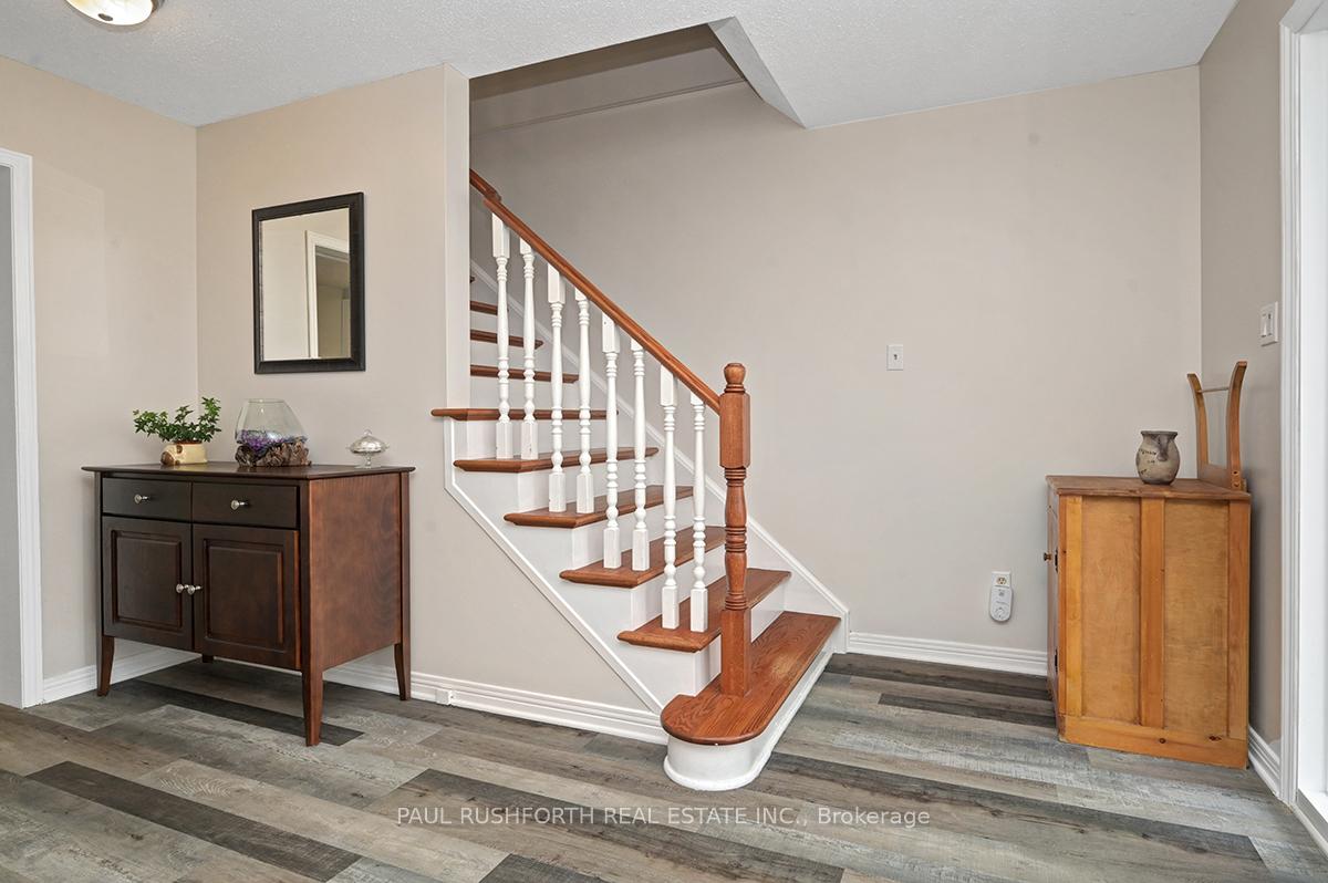 Photo 4 of 145 Thare Crescent, Ottawa, Barrhaven - Knollsbrook — HOMEH