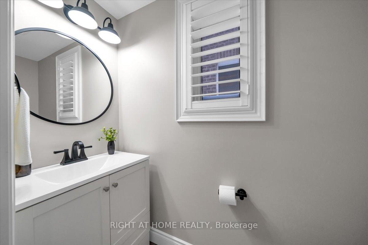 Photo 24 of 144 Fred Jackman Avenue, Clarington, Bowmanville — HOMEH