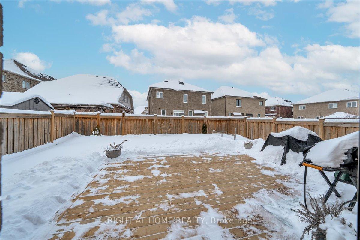 Photo 44 of 144 Fred Jackman Avenue, Clarington, Bowmanville — HOMEH