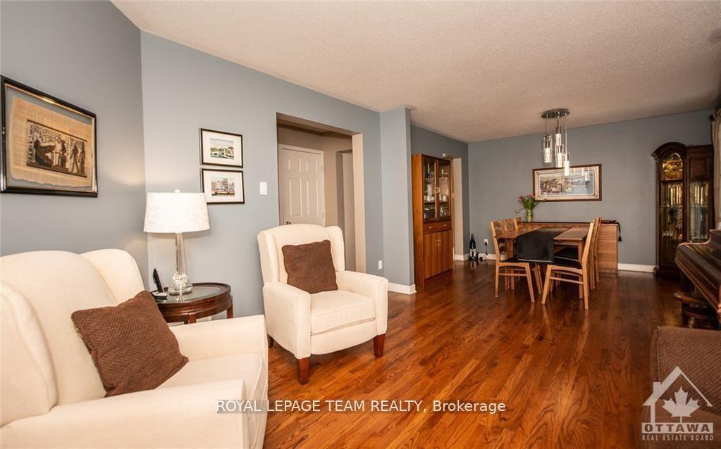Photo 8 of 90 Upney Drive, Ottawa, Barrhaven - Longfields — HOMEH