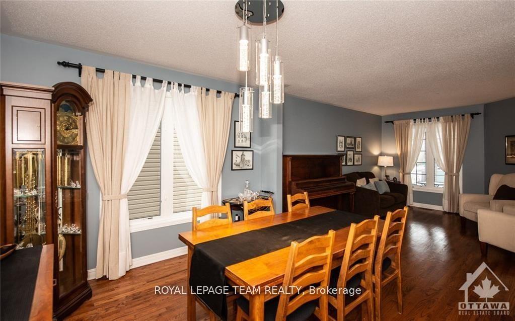 Photo 9 of 90 Upney Drive, Ottawa, Barrhaven - Longfields — HOMEH