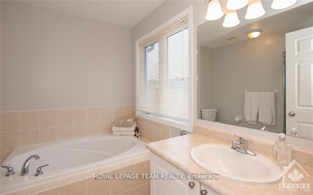 Photo 14 of 90 Upney Drive, Ottawa, Barrhaven - Longfields — HOMEH
