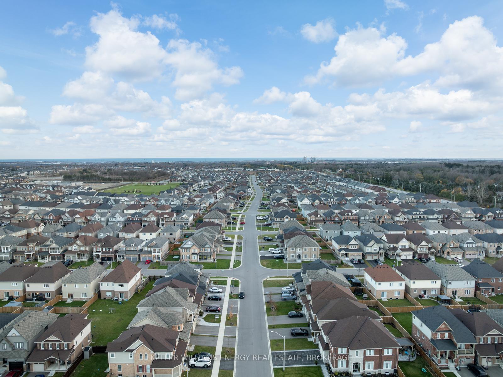 Photo 40 of 290 Kenneth Cole Drive, Clarington, Bowmanville — HOMEH
