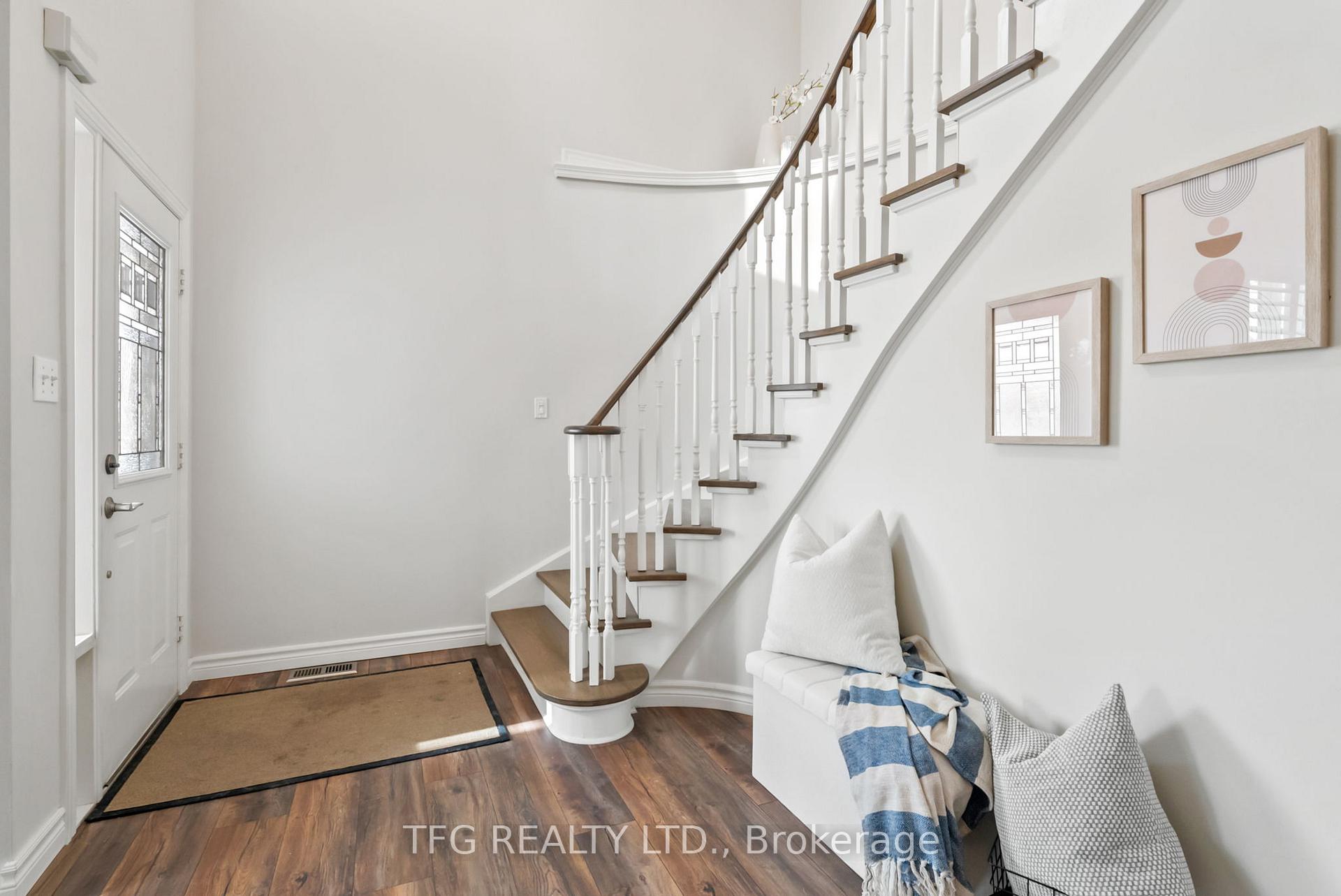 Photo 3 of 82 Apple Blossom Boulevard, Clarington, Bowmanville — HOMEH