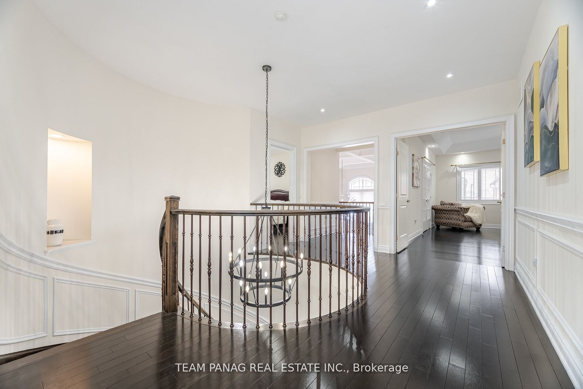 Photo 69 of 76 Balderson Drive, Vaughan, Kleinburg — HOMEH