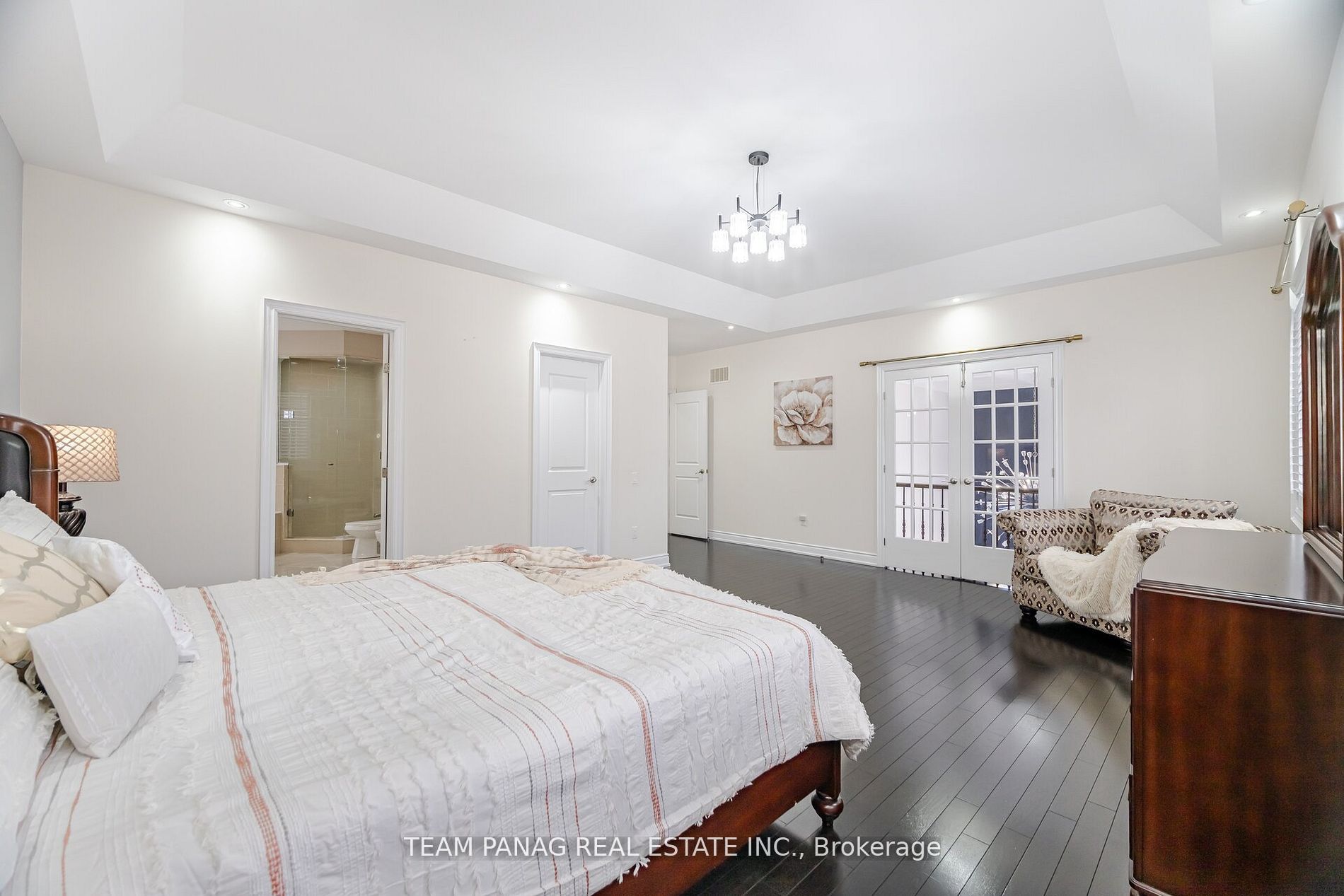 Photo 72 of 76 Balderson Drive, Vaughan, Kleinburg — HOMEH