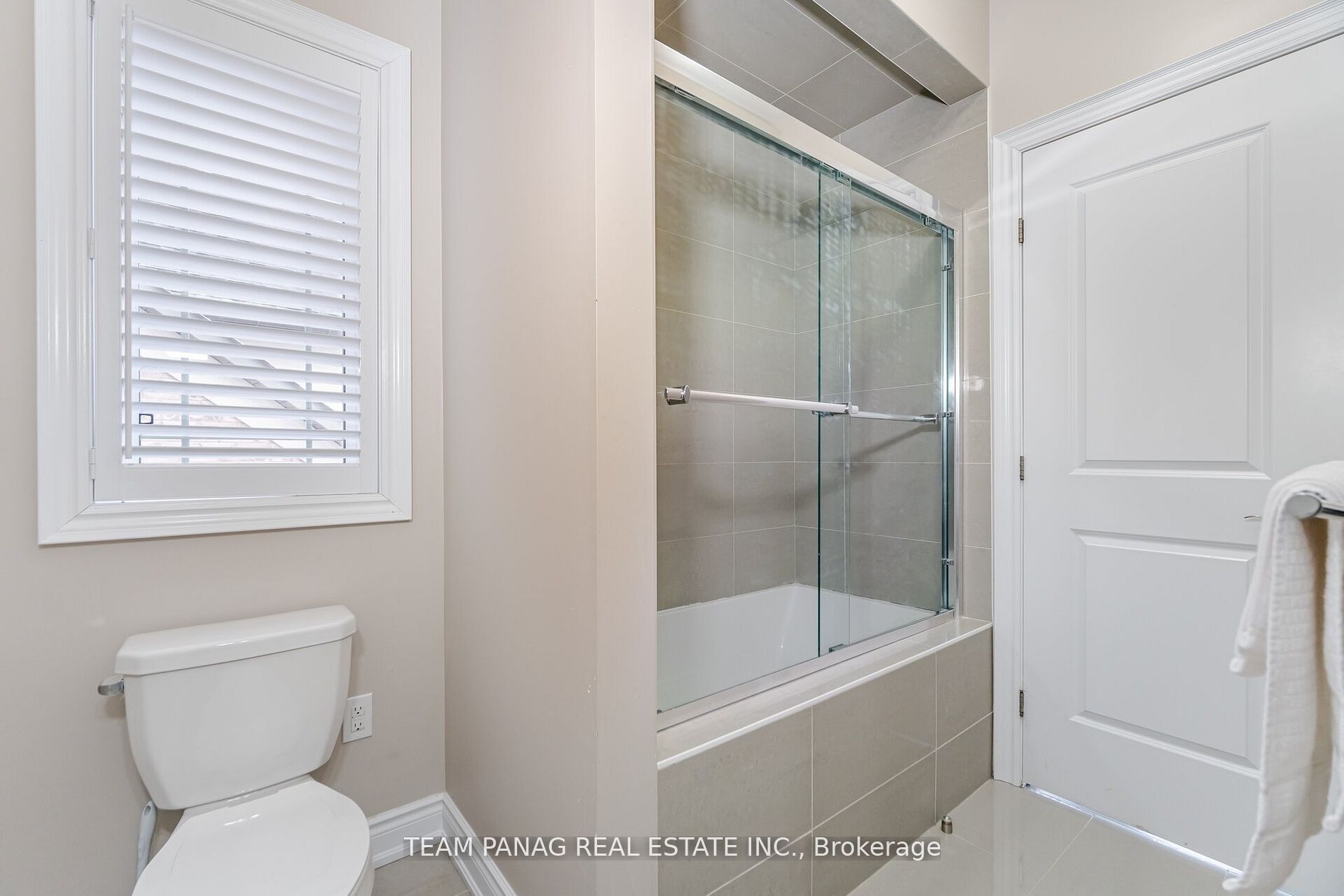 Photo 82 of 76 Balderson Drive, Vaughan, Kleinburg — HOMEH