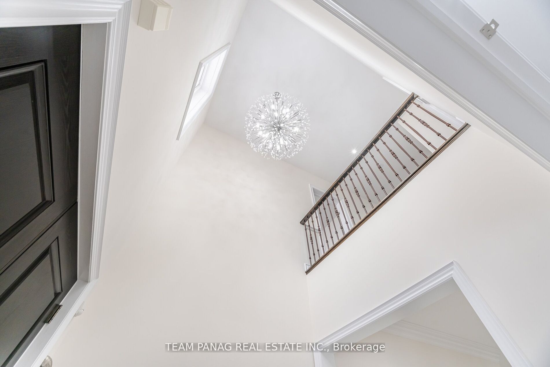 Photo 52 of 76 Balderson Drive, Vaughan, Kleinburg — HOMEH