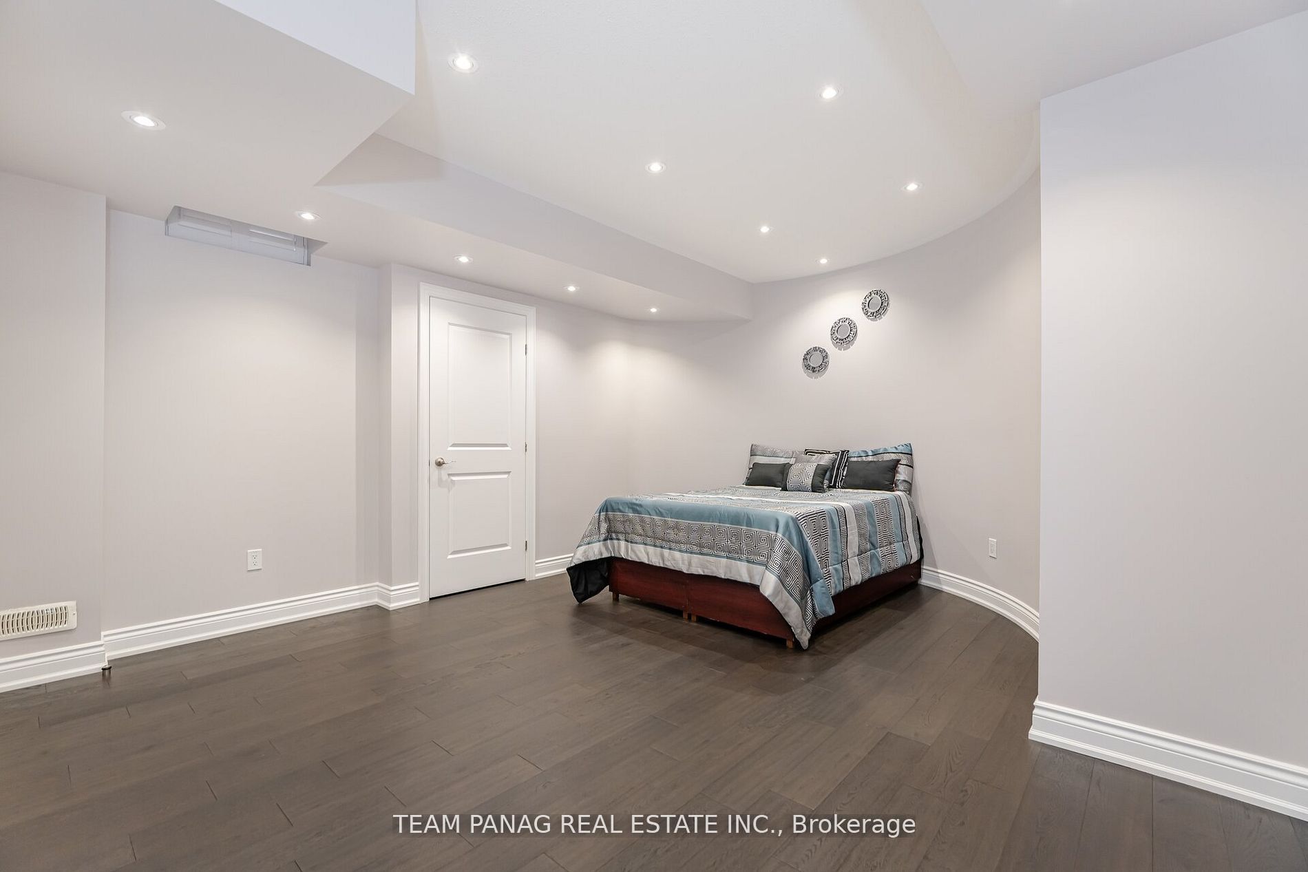 Photo 89 of 76 Balderson Drive, Vaughan, Kleinburg — HOMEH