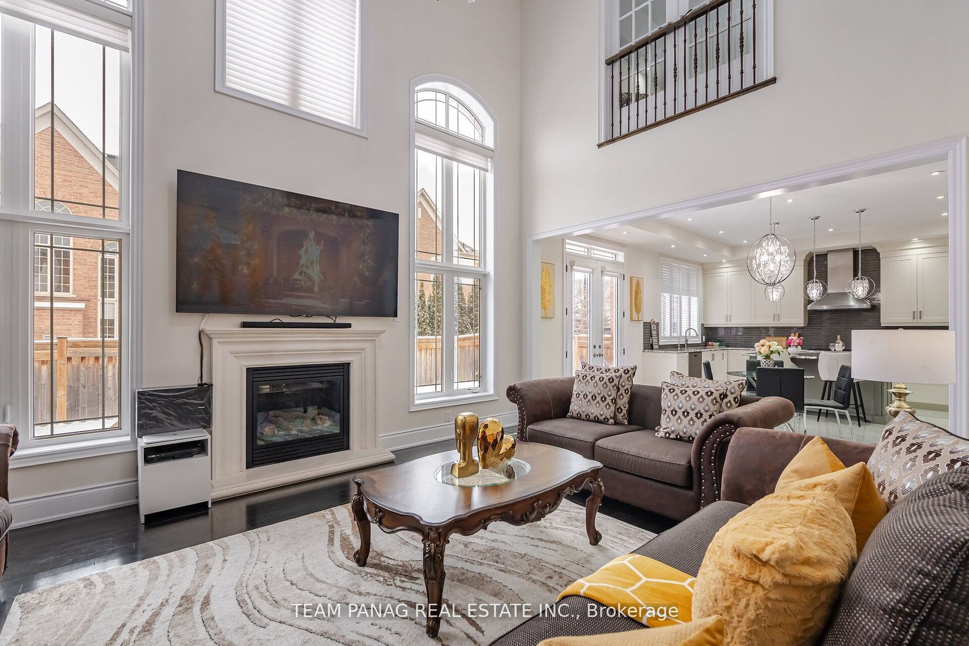Photo 65 of 76 Balderson Drive, Vaughan, Kleinburg — HOMEH