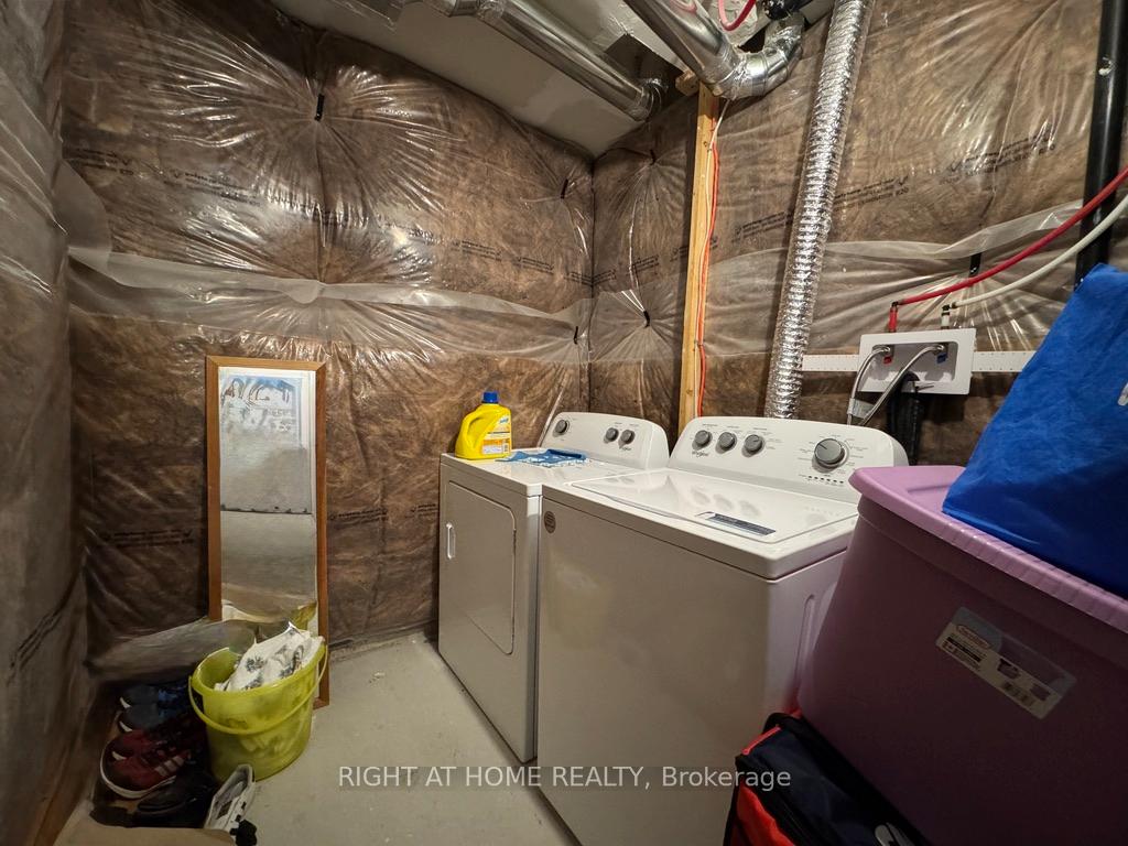 Photo 5 of Unit 1, 27 Ludlow Drive, Barrie, Rural Barrie Southeast — HOMEH