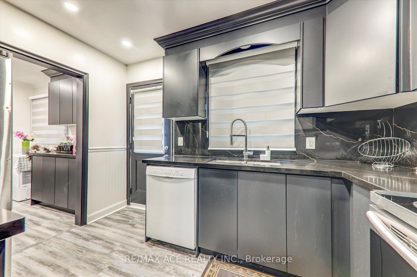 Photo 47 of 81 Grassmere Avenue, Oshawa, Lakeview — HOMEH