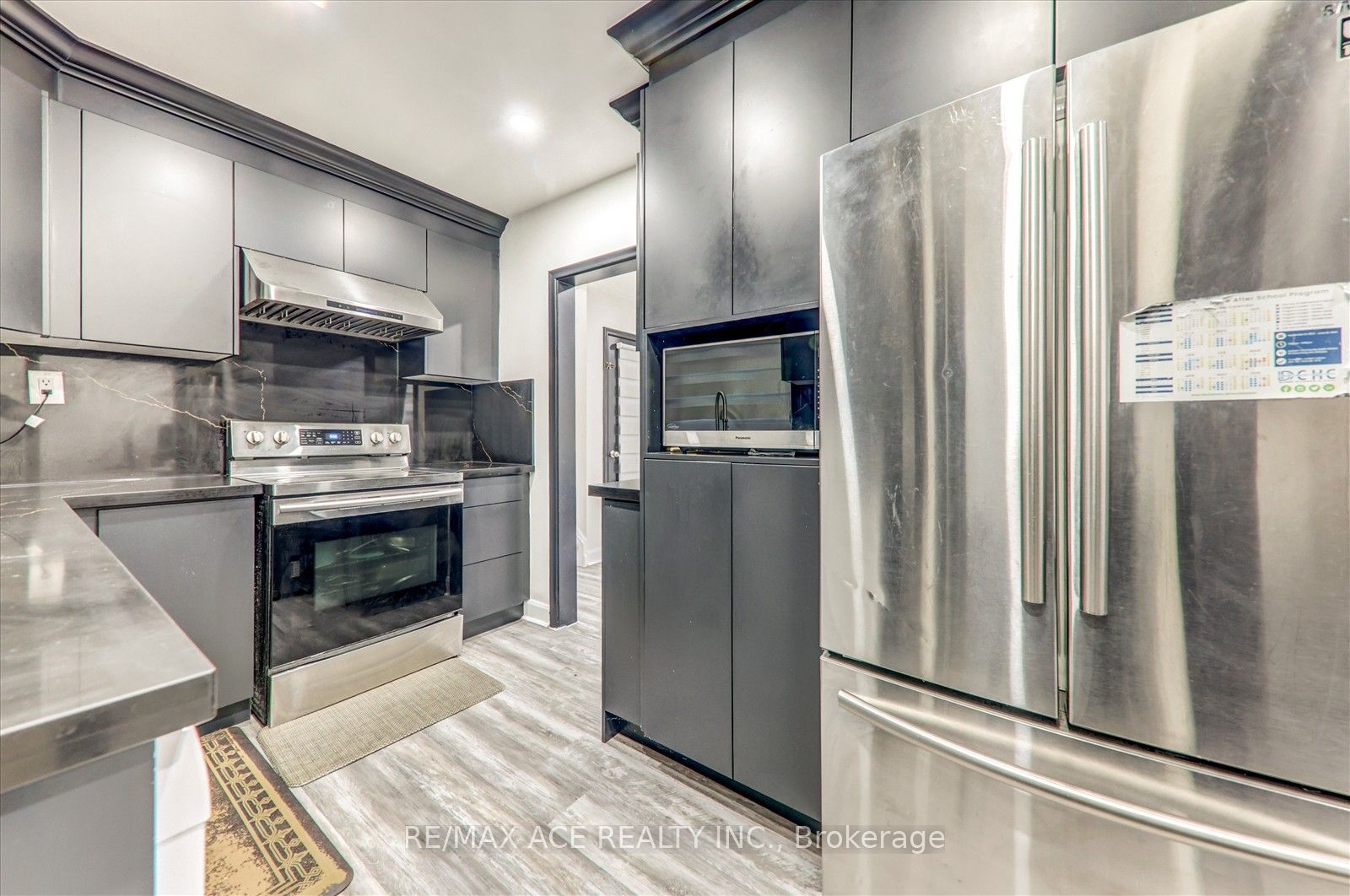 Photo 49 of 81 Grassmere Avenue, Oshawa, Lakeview — HOMEH