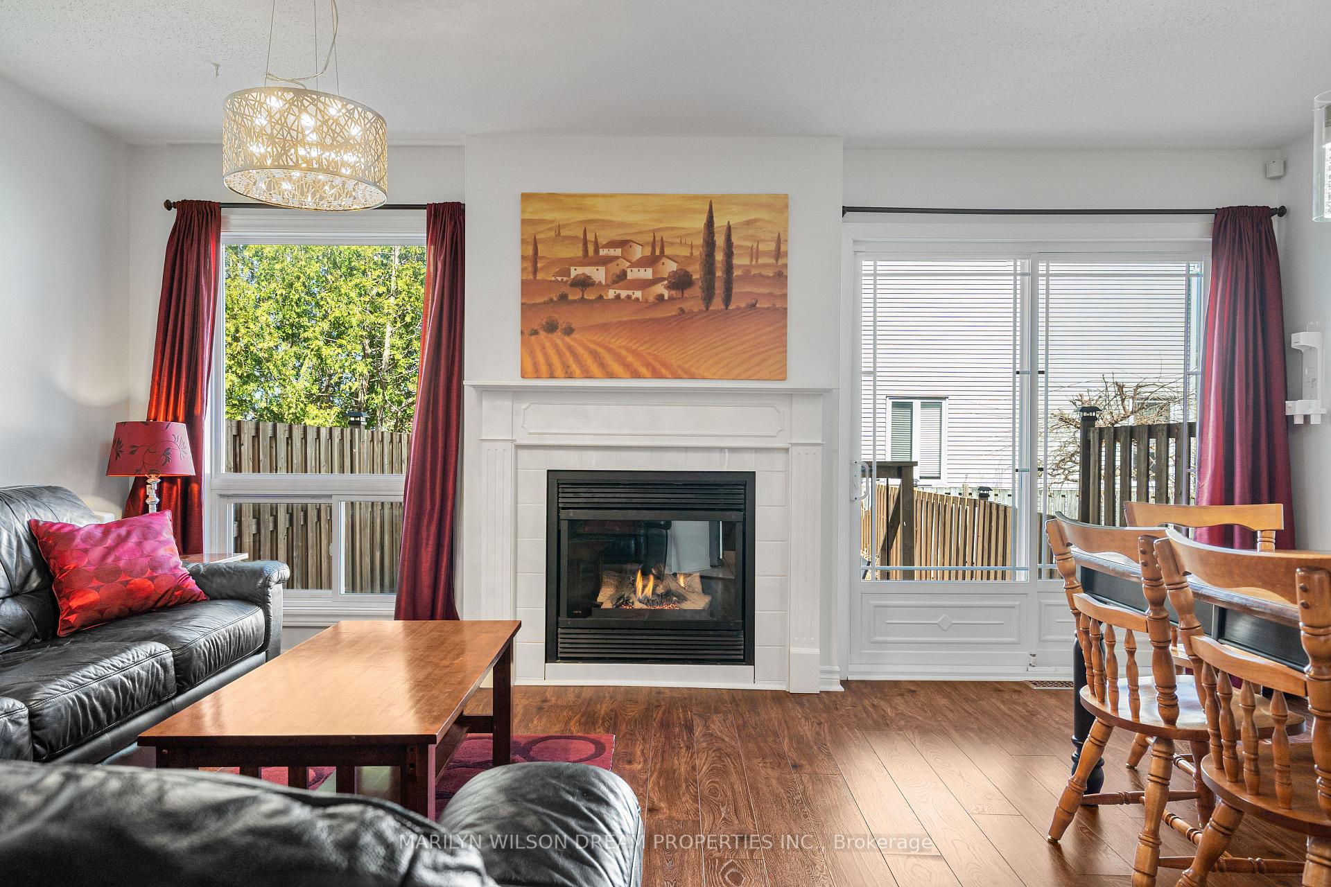 Photo 4 of 118 Halley Street, Ottawa, Barrhaven - Heritage Park — HOMEH