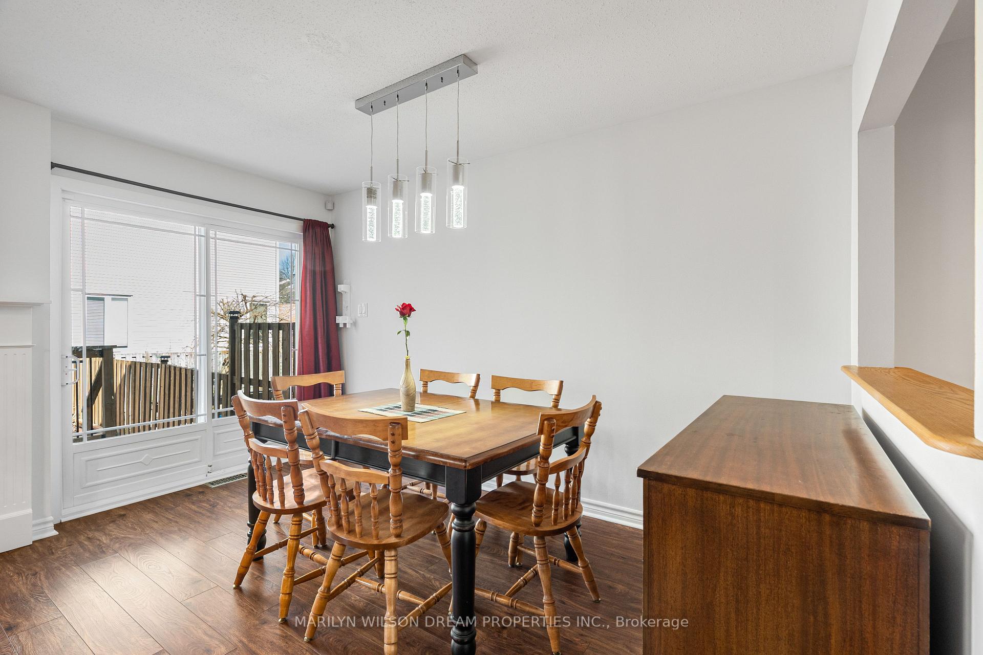 Photo 13 of 118 Halley Street, Ottawa, Barrhaven - Heritage Park — HOMEH