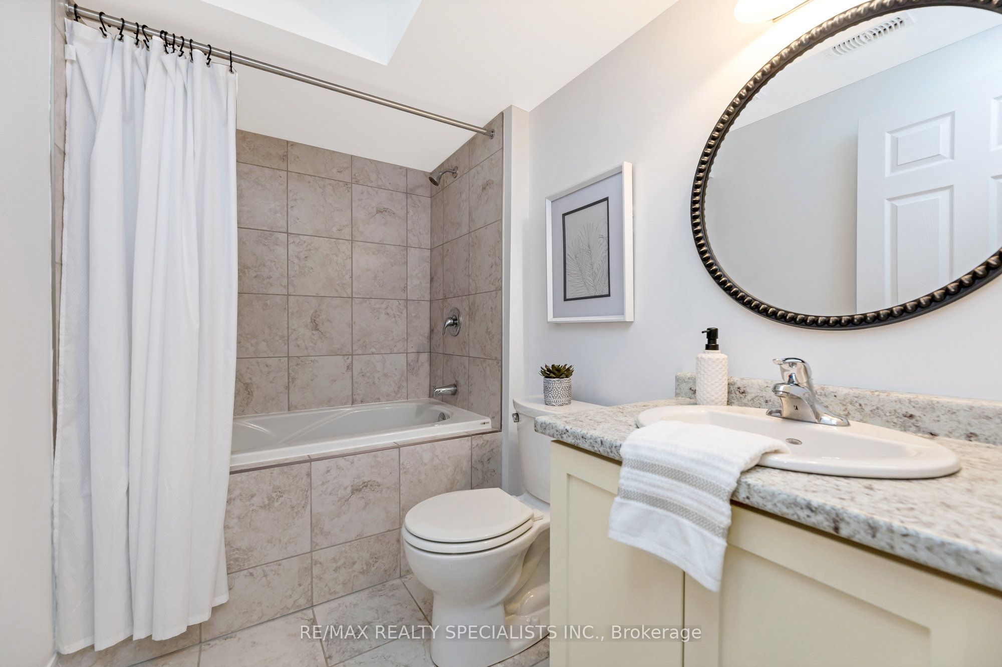 Photo 105 of 19 Juniper Street, Guelph/Eramosa, Rockwood — HOMEH