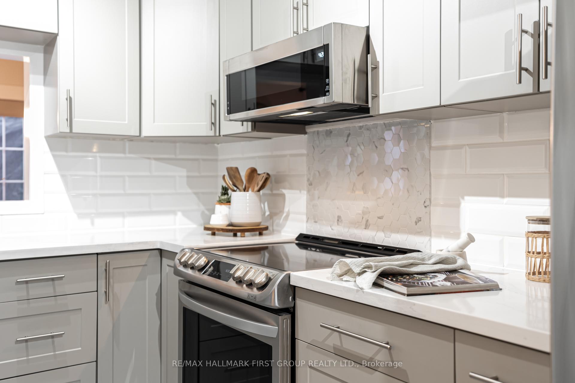 Photo 12 of 63 Fieldcrest Avenue, Clarington, Courtice — HOMEH