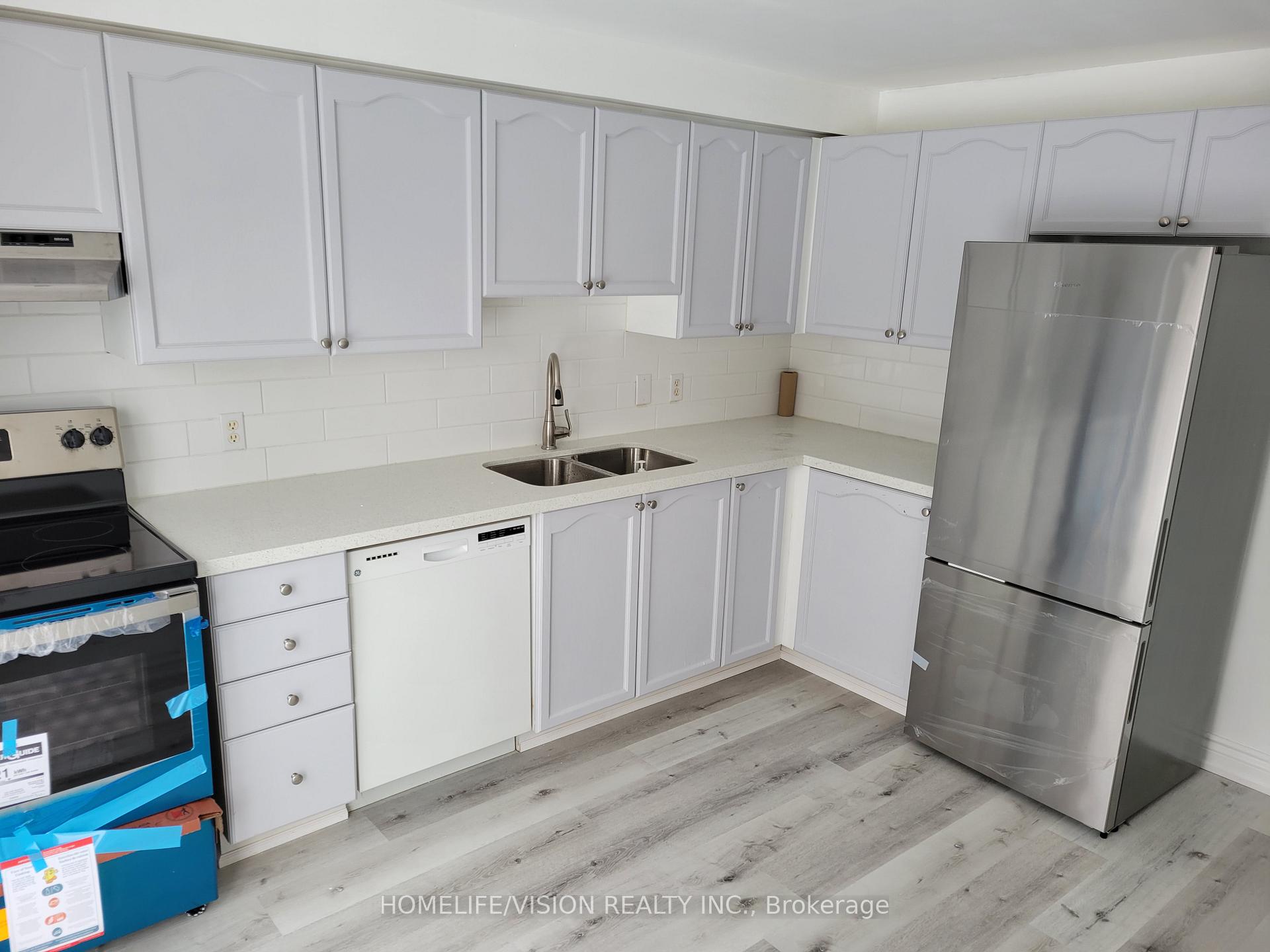 Photo 6 of 225 Tunbridge Road, Barrie, Georgian Drive — HOMEH