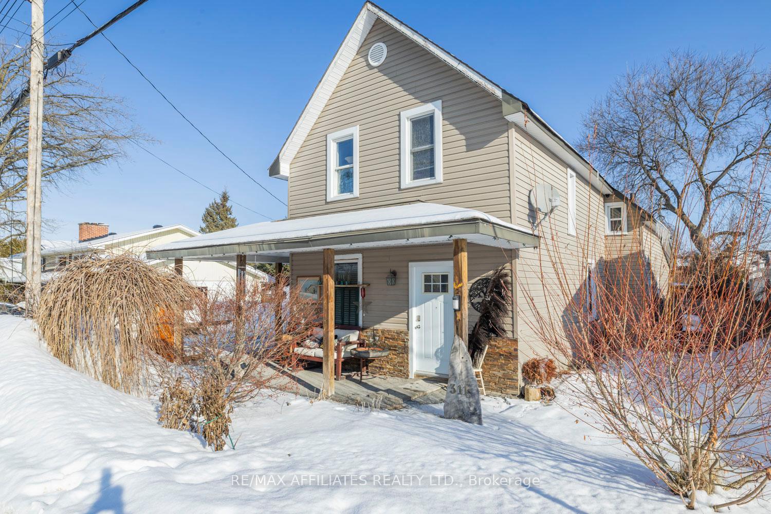 Photo 2 of 311 Alicia Street, Arnprior — HOMEH