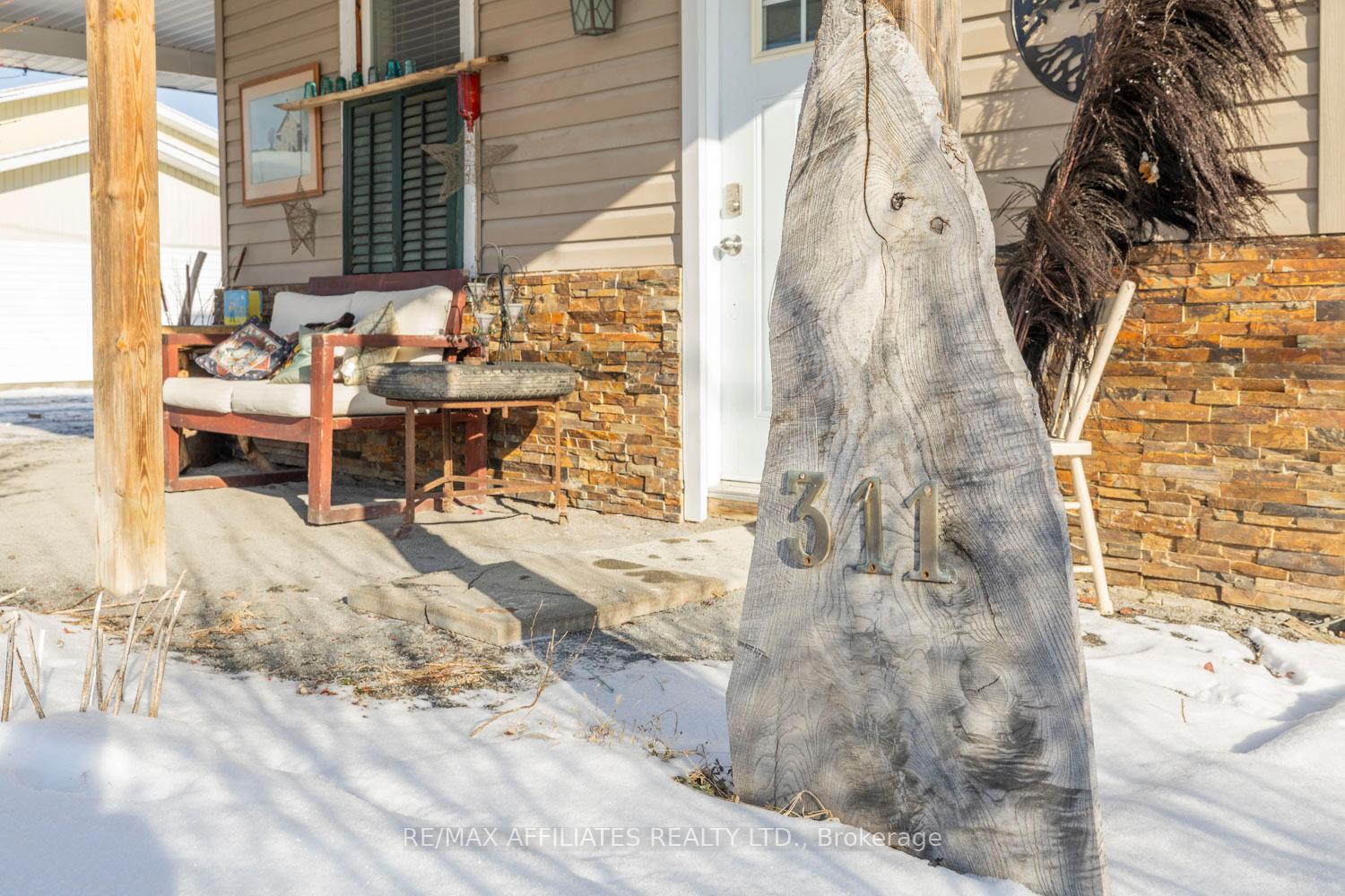 Photo 3 of 311 Alicia Street, Arnprior — HOMEH