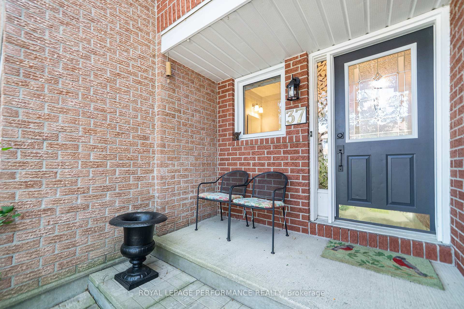 Photo 4 of 37 Willwood Crescent, Ottawa, Barrhaven - Cedargrove/Fraserdale — HOMEH