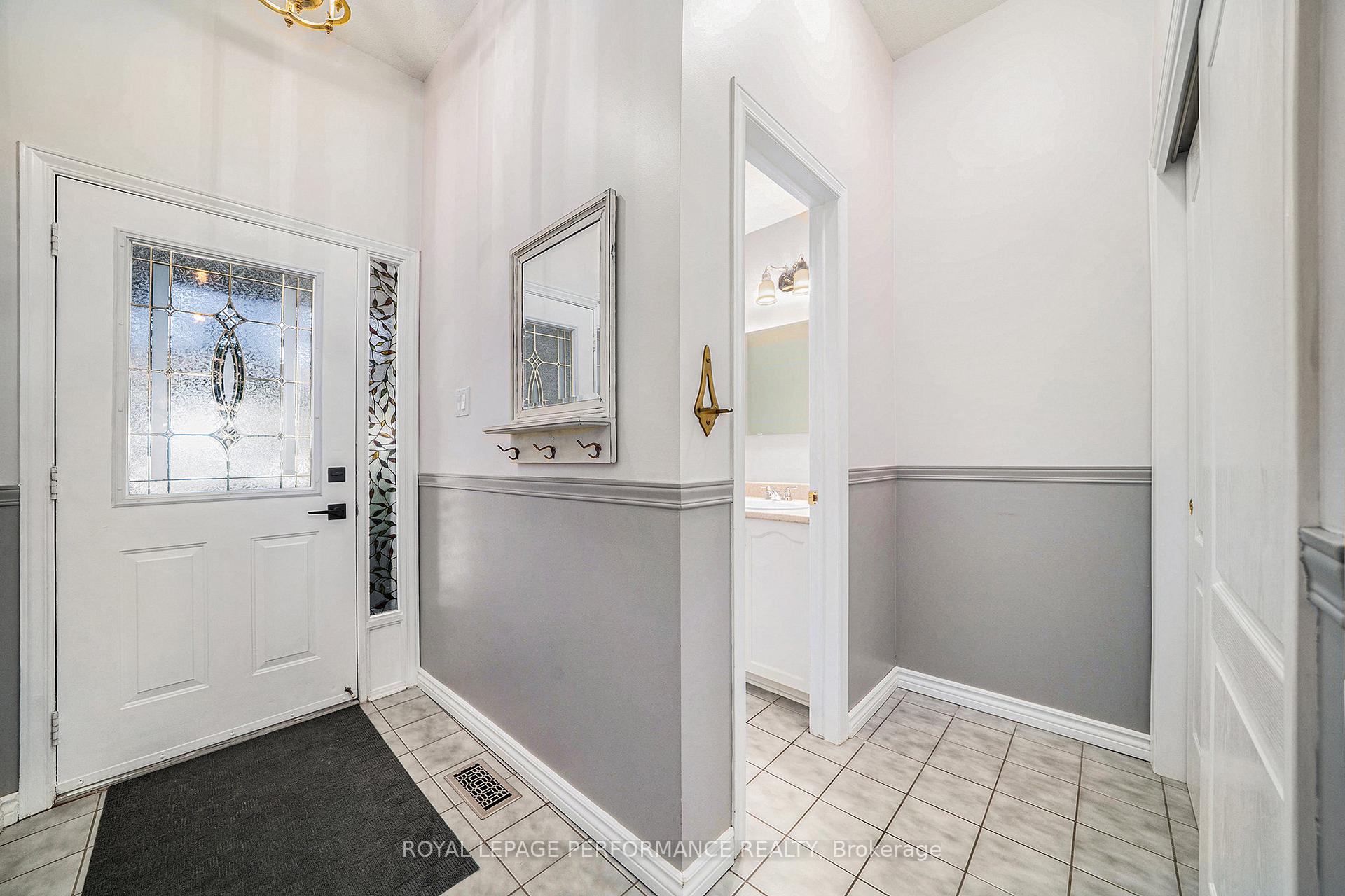 Photo 2 of 37 Willwood Crescent, Ottawa, Barrhaven - Cedargrove/Fraserdale — HOMEH
